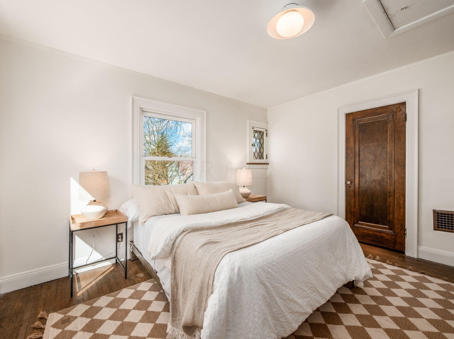 808 Euclaire Ave, Columbus OH 43209-2413 exterior