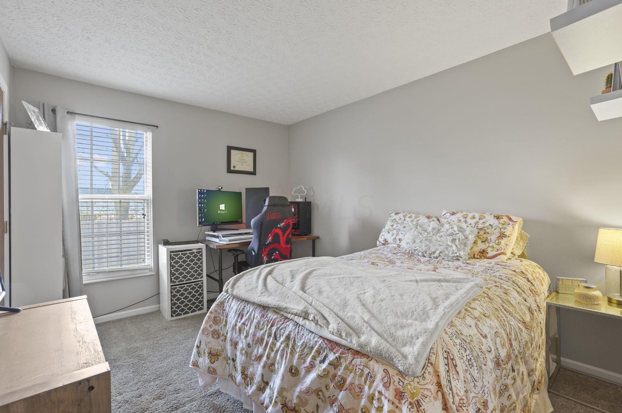 926 Cherry Bud Dr, Columbus OH 43228-5728 exterior