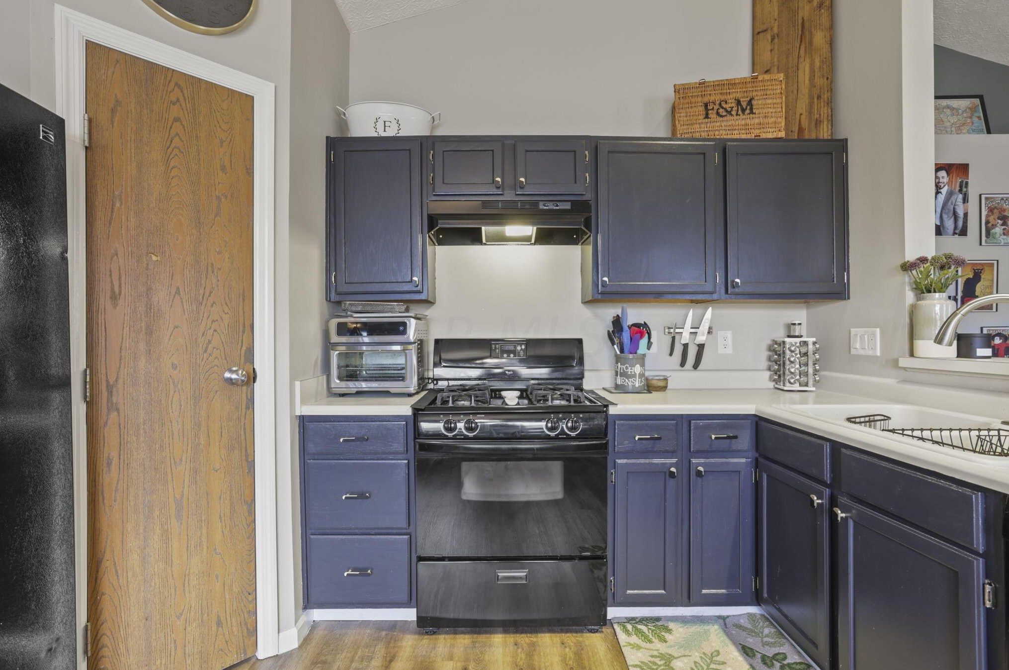 926 Cherry Bud Dr, Columbus OH 43228-5728 exterior