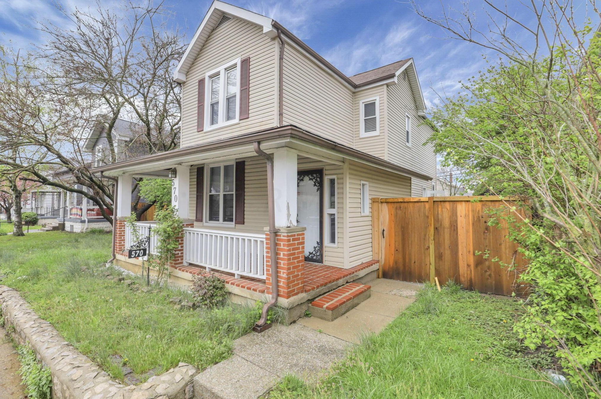 570 Southwood Ave, Columbus OH 43207-1267 exterior