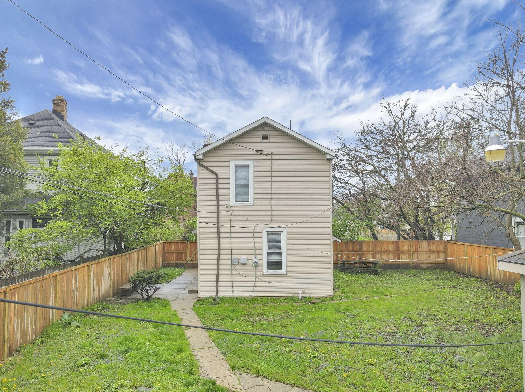 570 Southwood Ave, Columbus OH 43207-1267 exterior