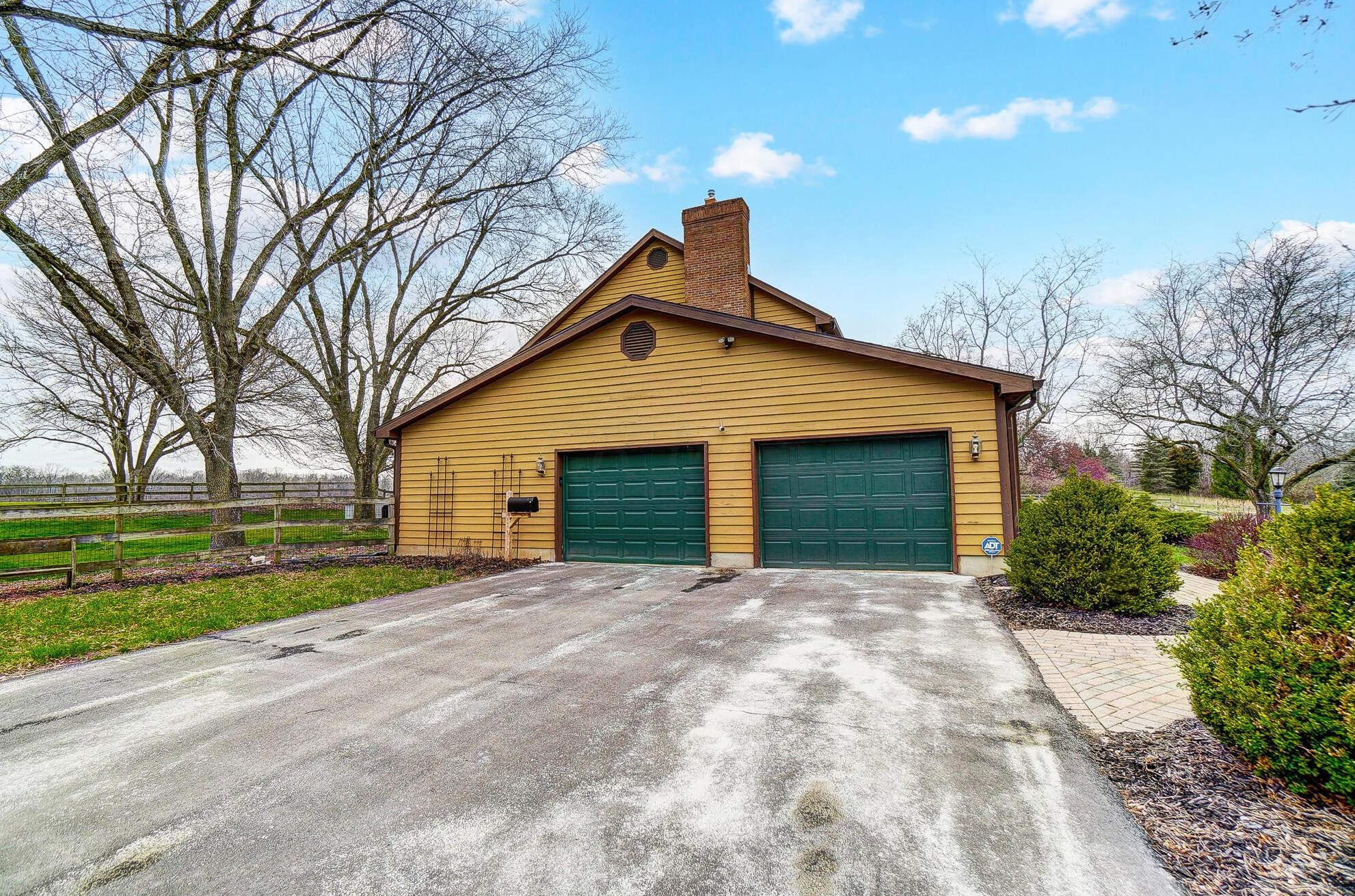 1885 Funderburg Rd, New Carlisle OH  45344-9557 exterior