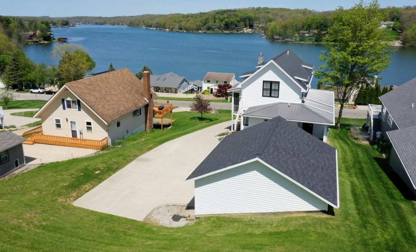 416 Lakeview Heights Dr, Howard OH  43028-9565 exterior