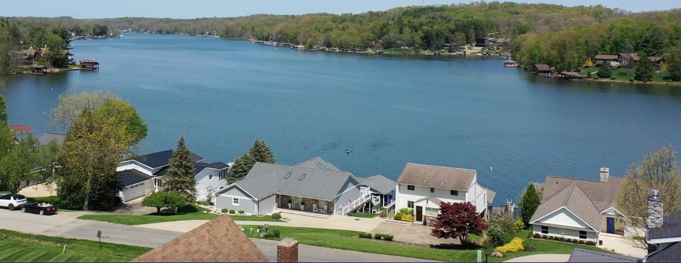416 Lakeview Heights Dr, Howard OH  43028-9565 exterior