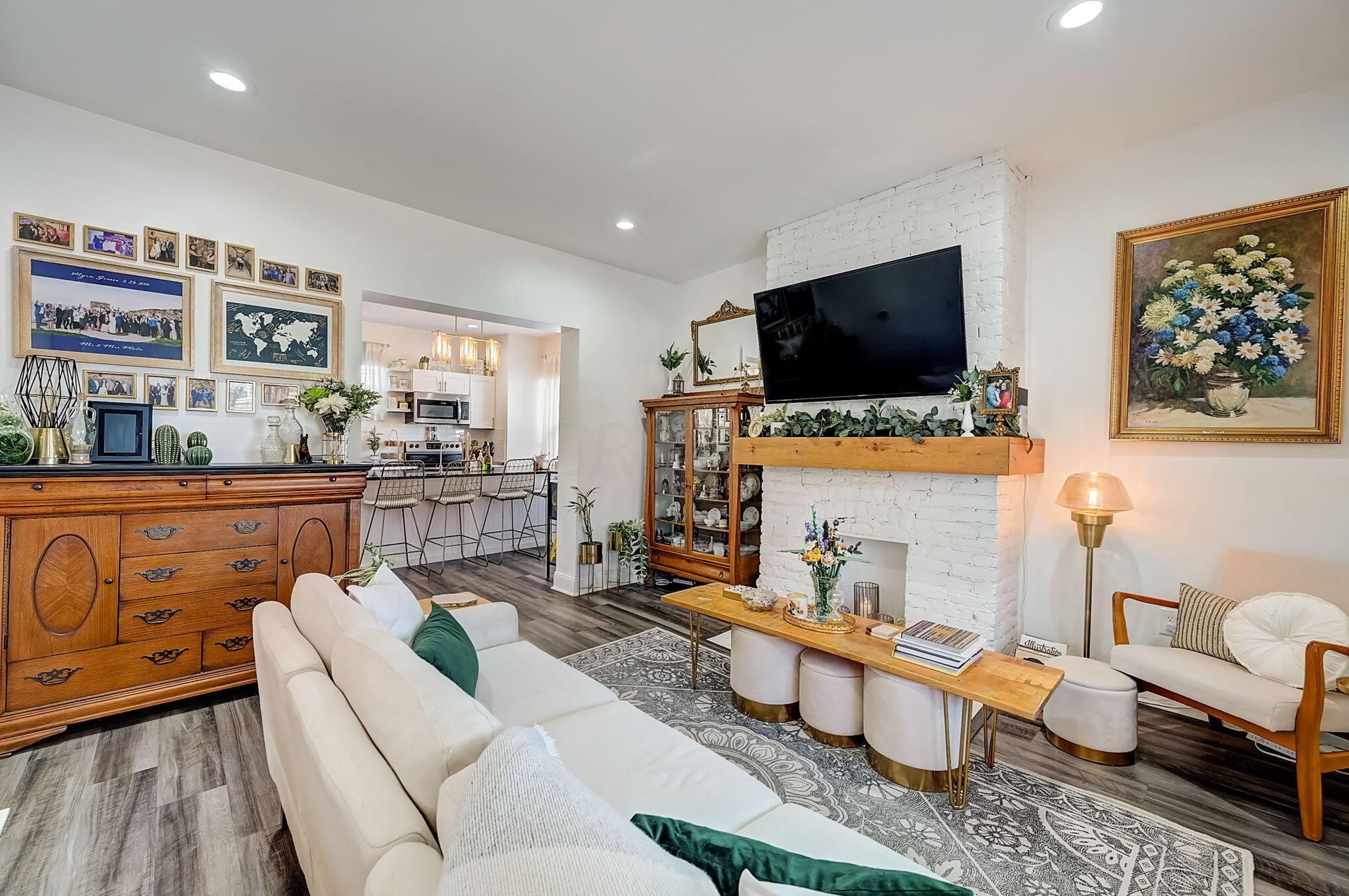 879 Whittier St, Columbus OH  43206-1584 exterior