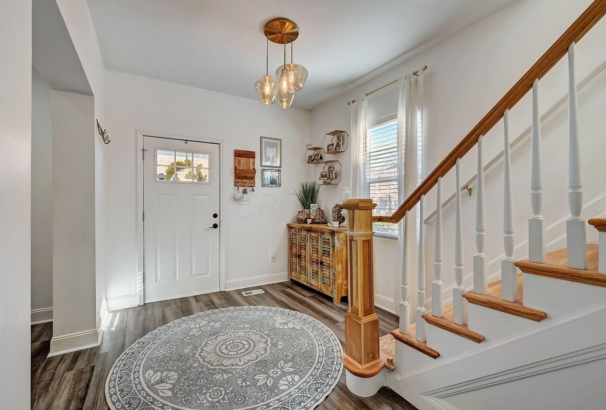 879 Whittier St, Columbus OH  43206-1584 exterior