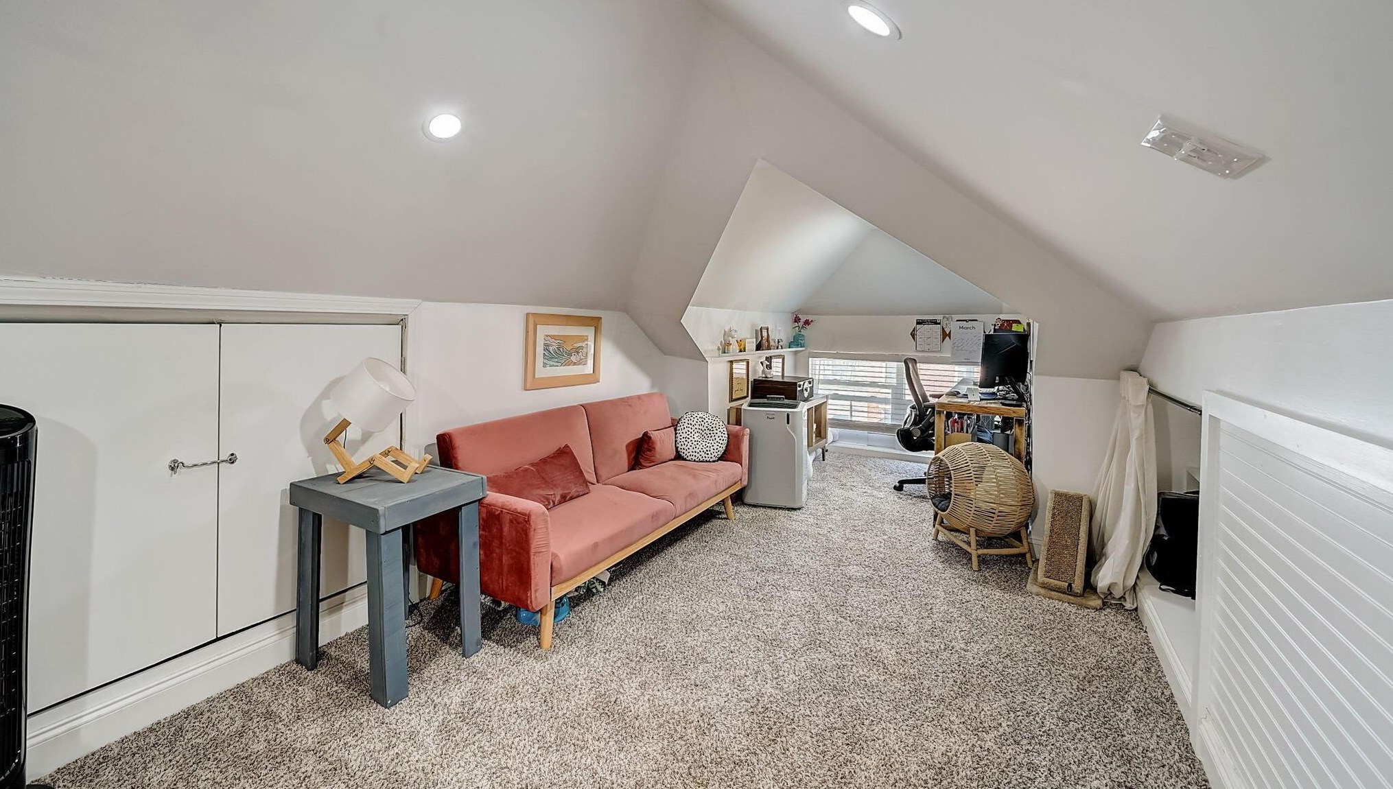 879 Whittier St, Columbus OH  43206-1584 exterior