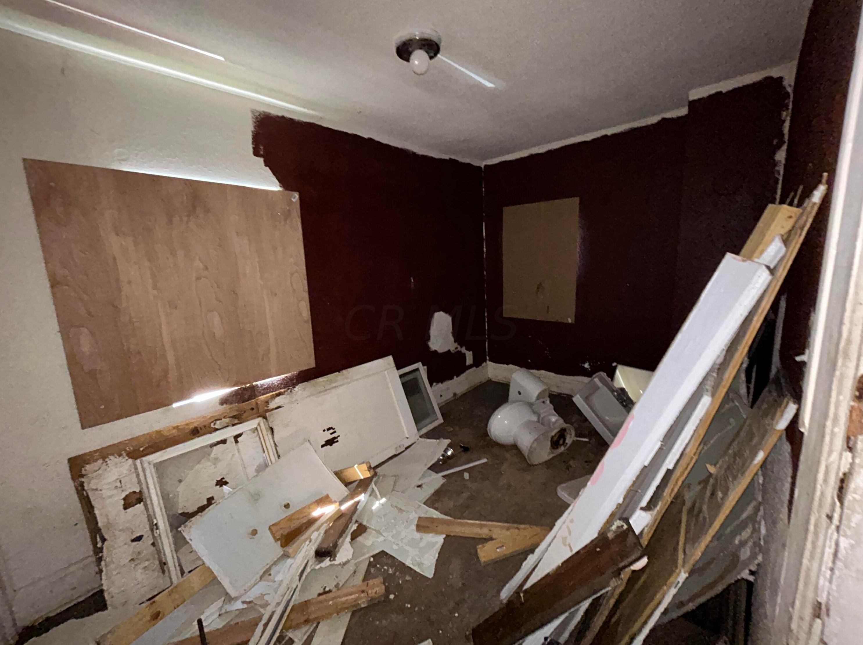 993 Miller Ave, Columbus OH  43206-1745 exterior