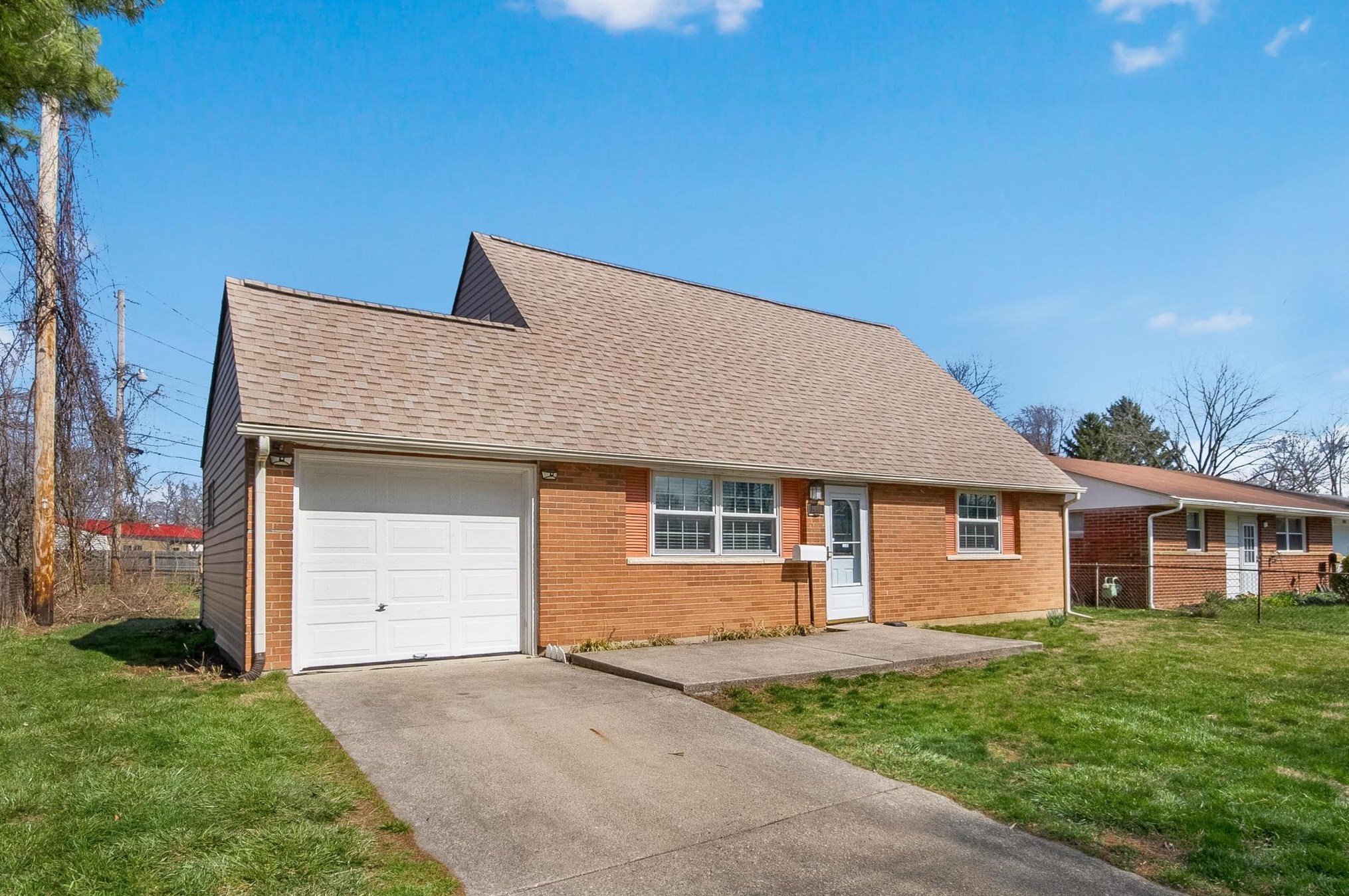 1602 Vilardo Ln, Columbus OH  43227-3630 exterior