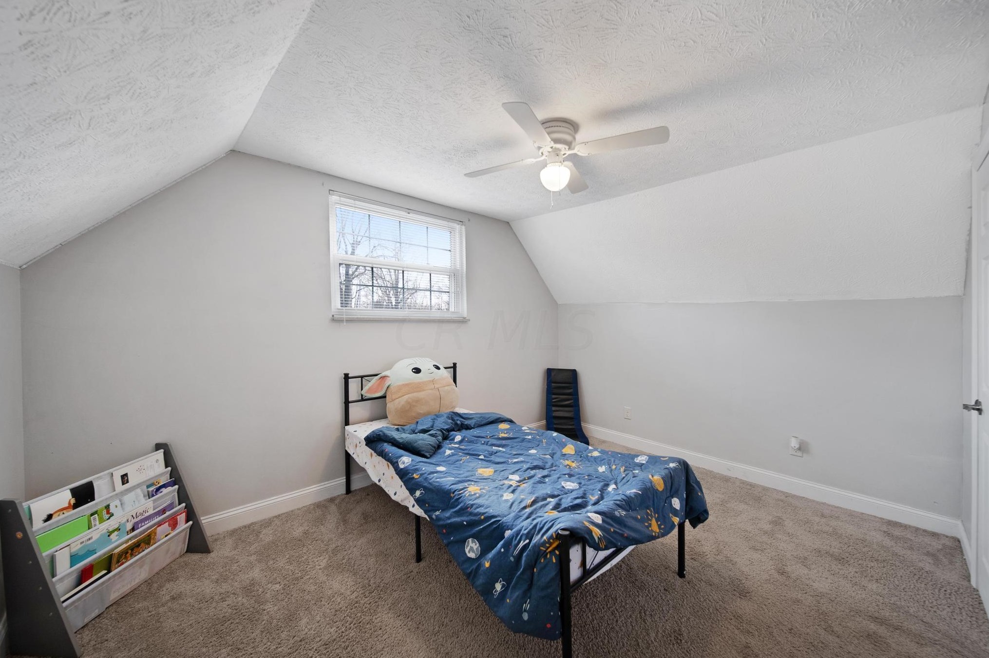 1602 Vilardo Ln, Columbus OH  43227-3630 exterior