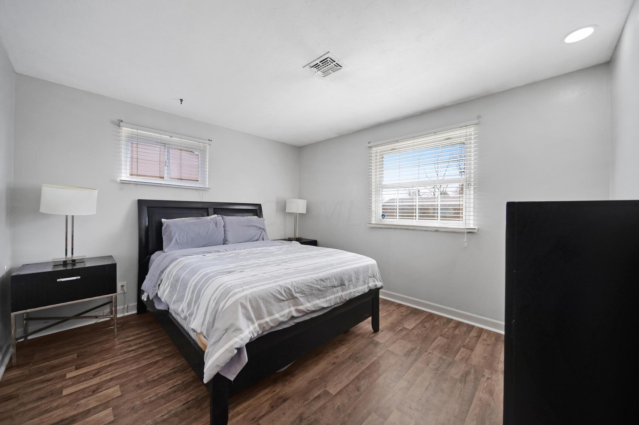 1602 Vilardo Ln, Columbus OH  43227-3630 exterior