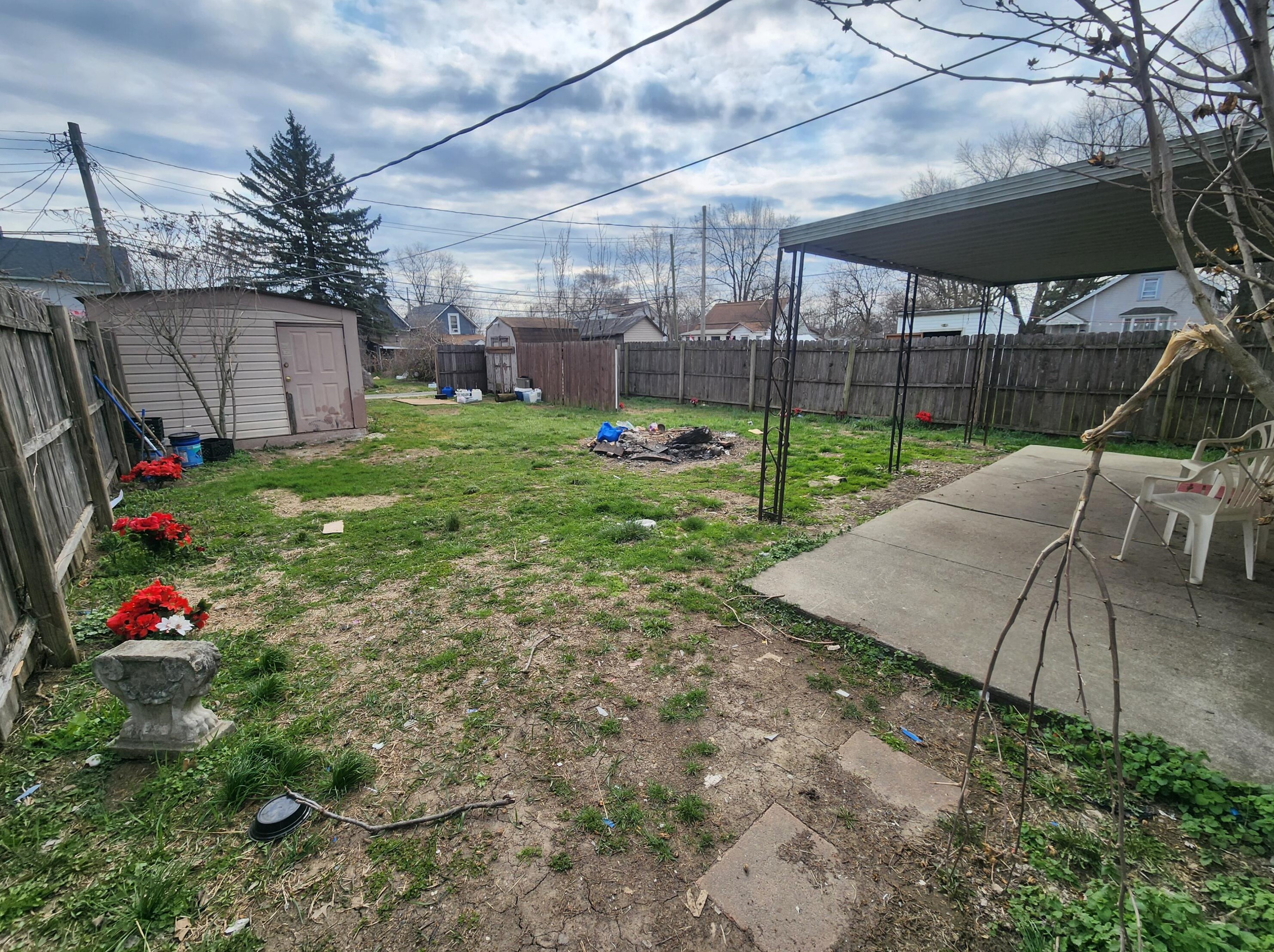 2398 5th St, Columbus OH 43207-2903 exterior