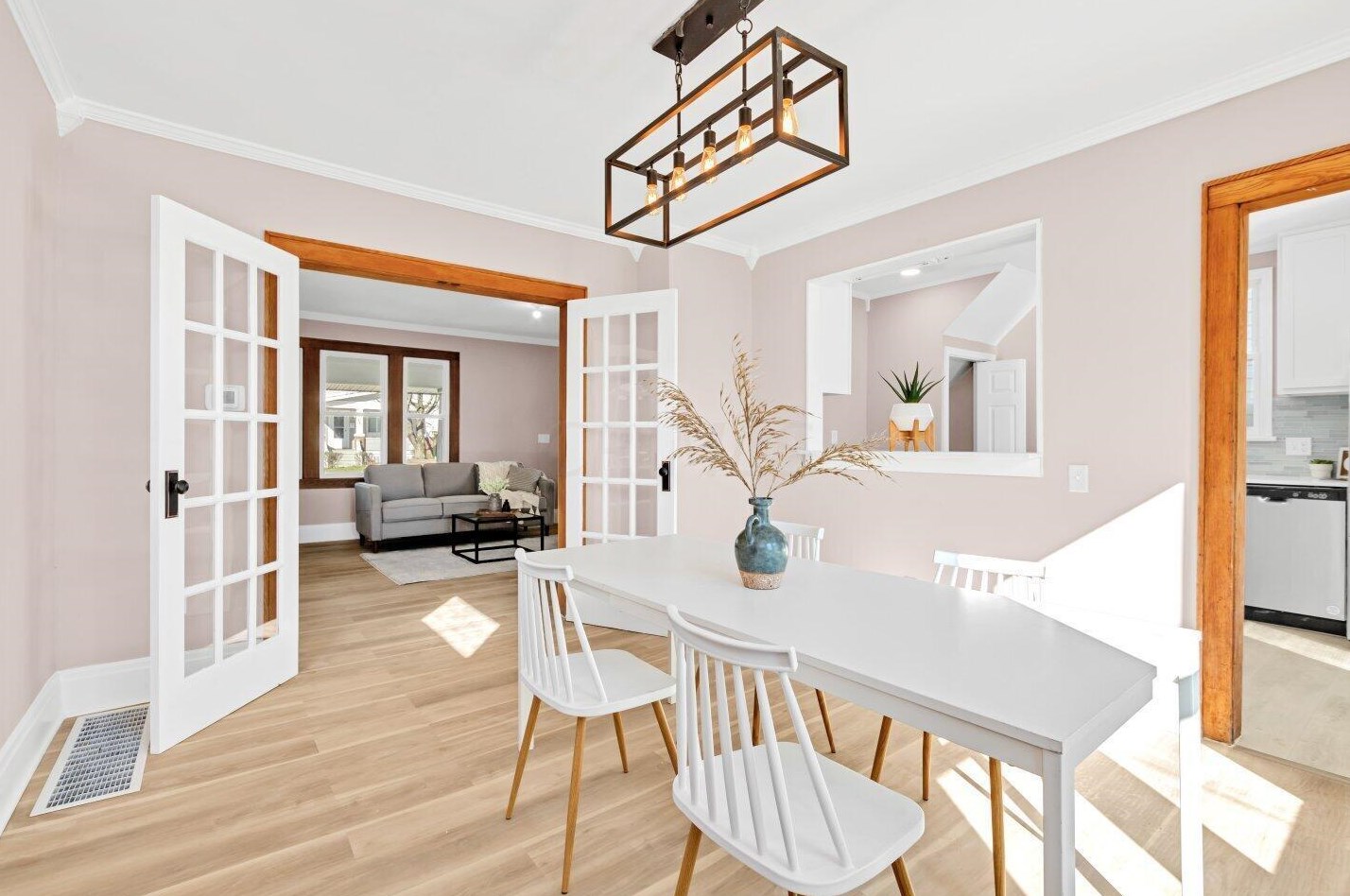 222 Warren Ave, Columbus OH  43204-3055 exterior