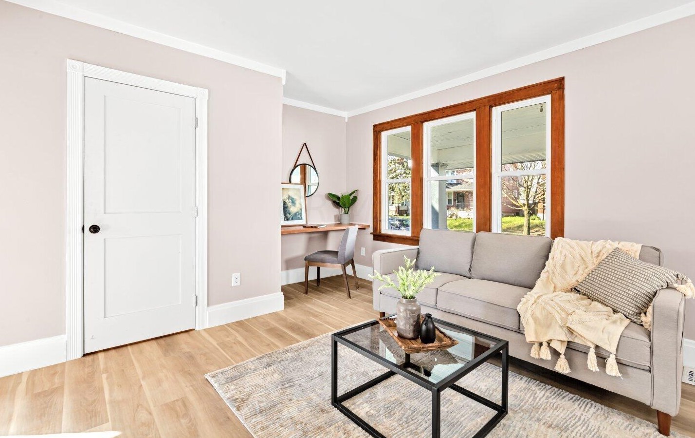 222 Warren Ave, Columbus OH  43204-3055 exterior