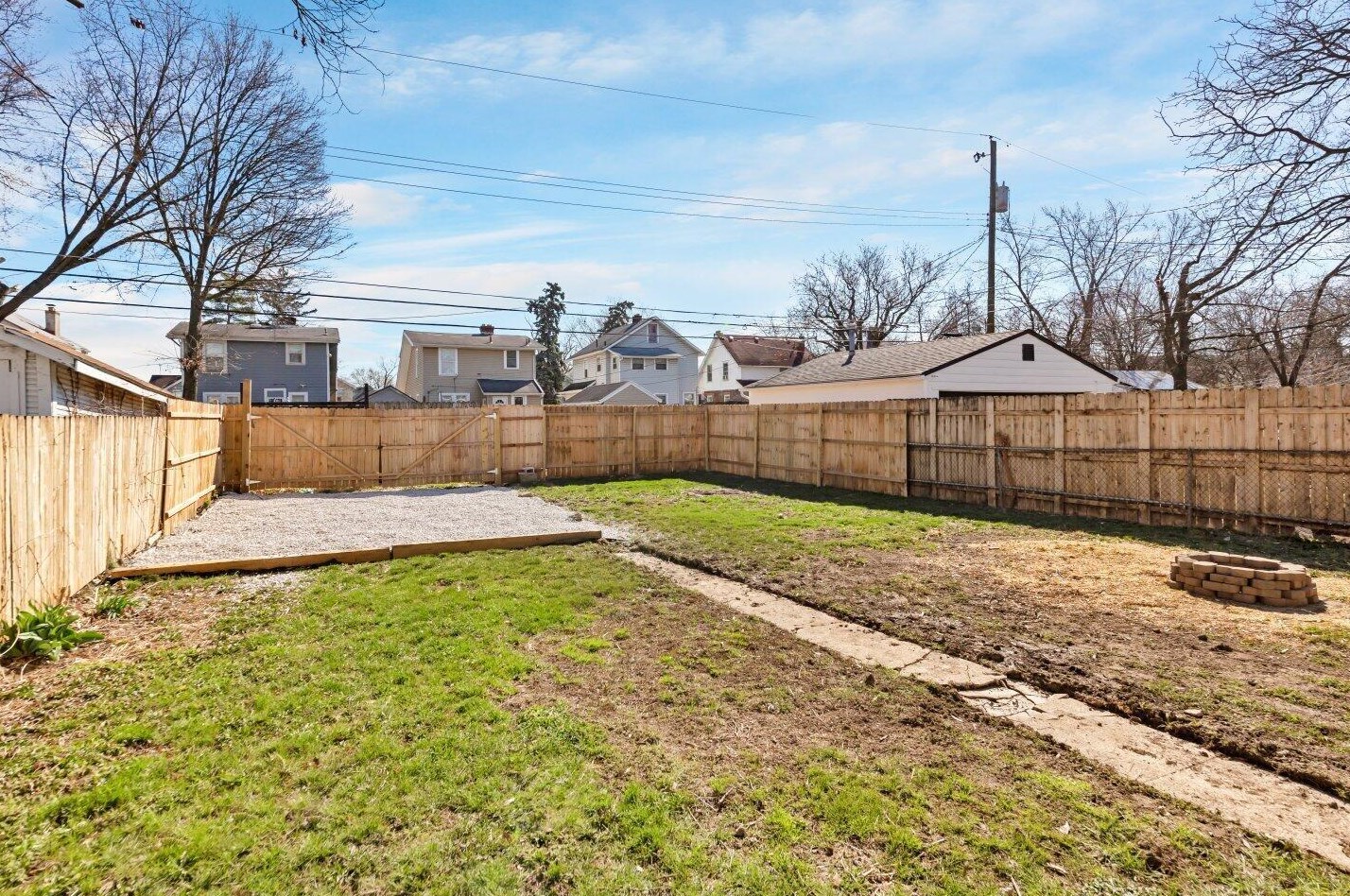 222 Warren Ave, Columbus OH  43204-3055 exterior