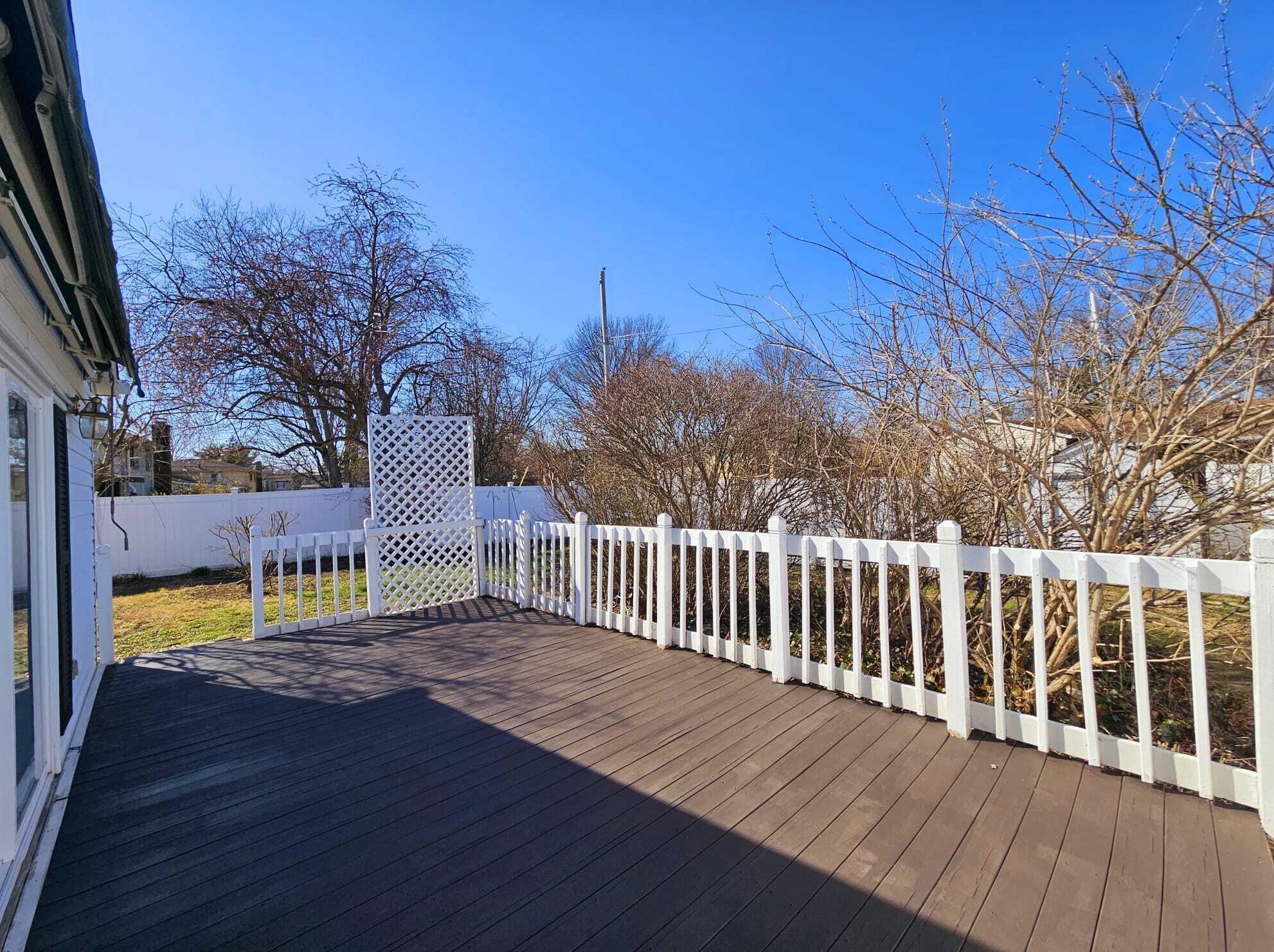 2022 Sharbot Dr, Columbus OH  43229-5761 exterior