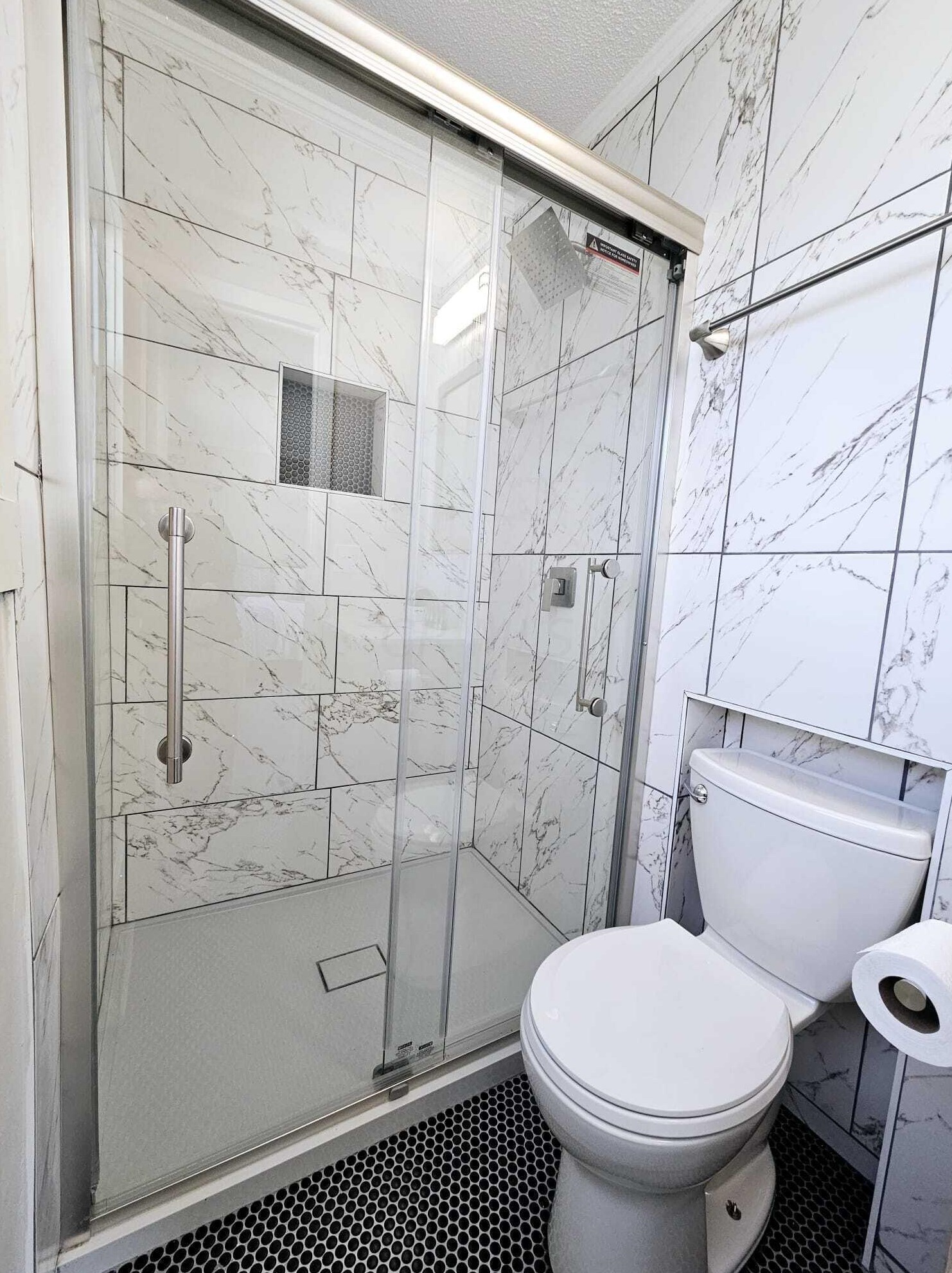 2022 Sharbot Dr, Columbus OH  43229-5761 exterior