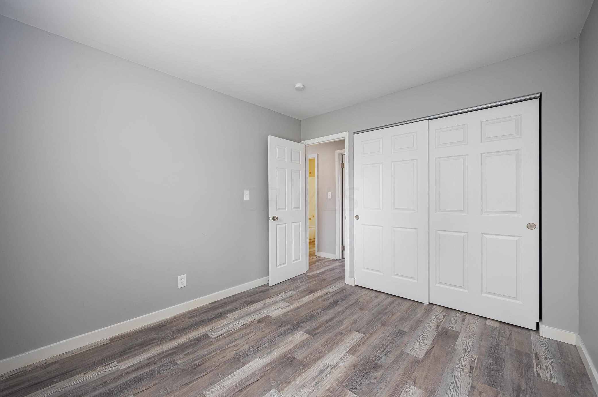 5297 Cullen Dr, Columbus OH  43232-6259 exterior