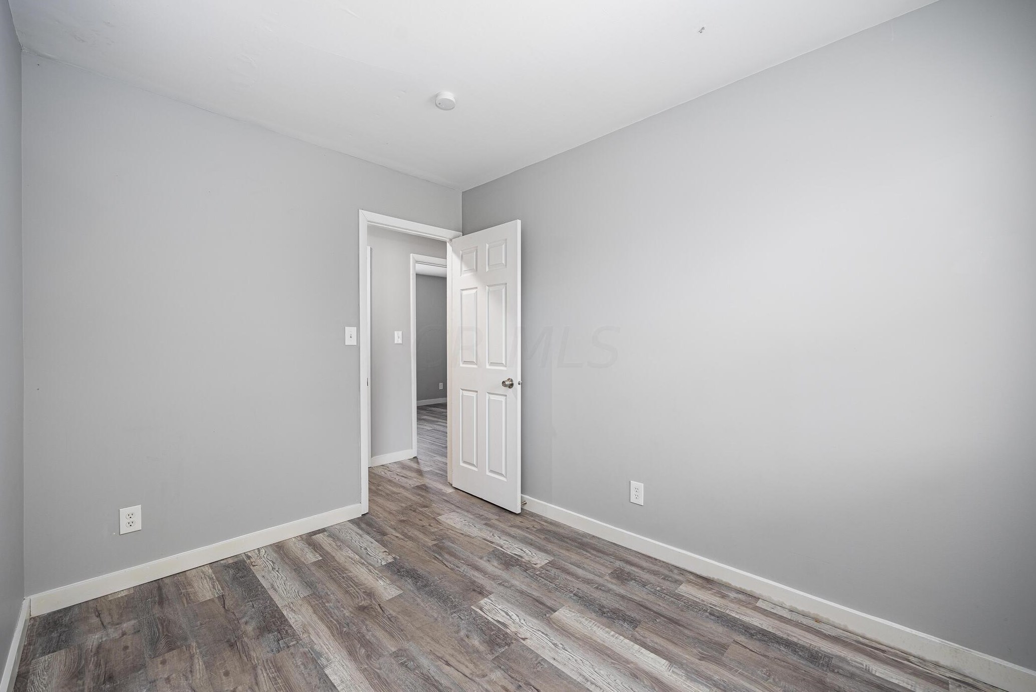 5297 Cullen Dr, Columbus OH  43232-6259 exterior