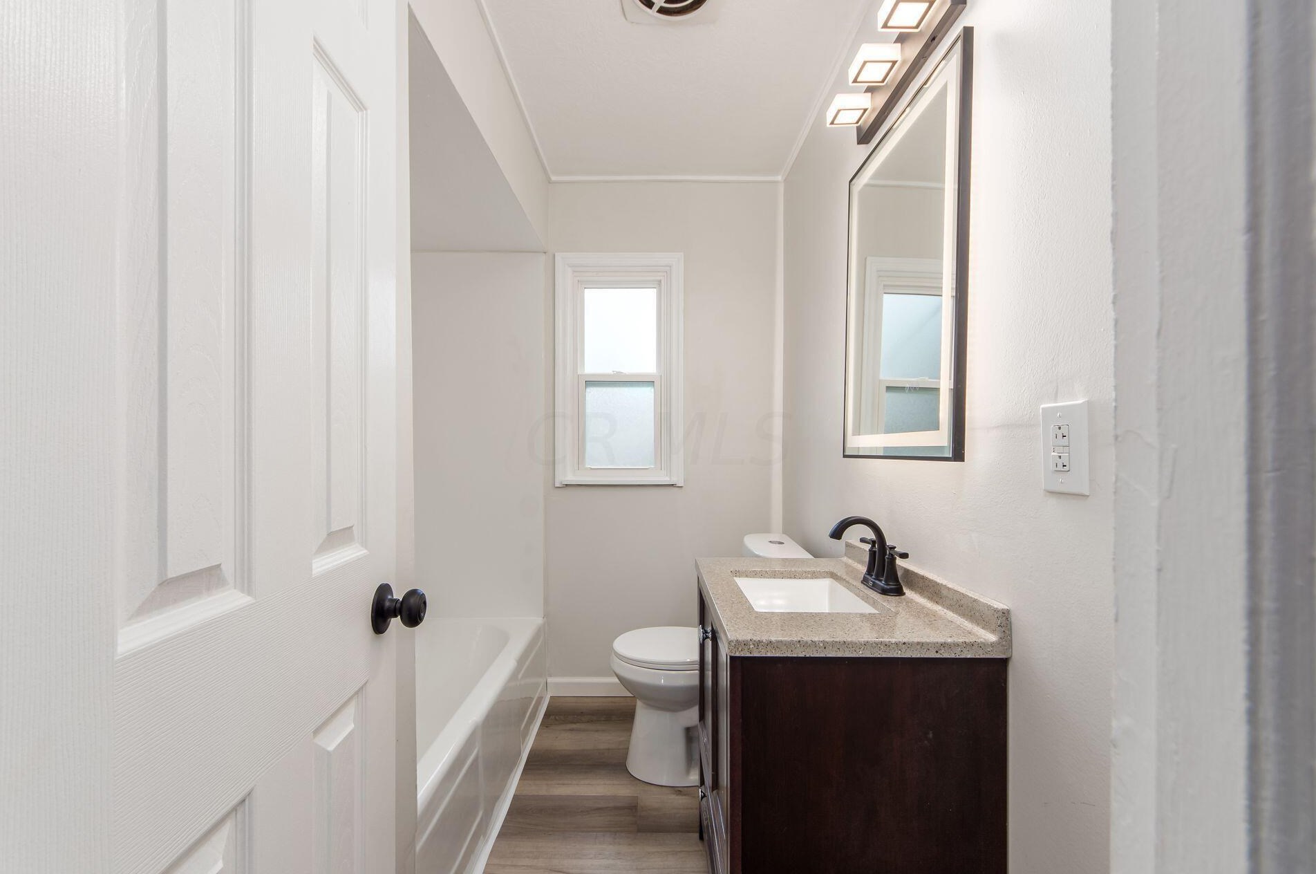 219 Edgevale Rd, Columbus OH 43221-1216 exterior