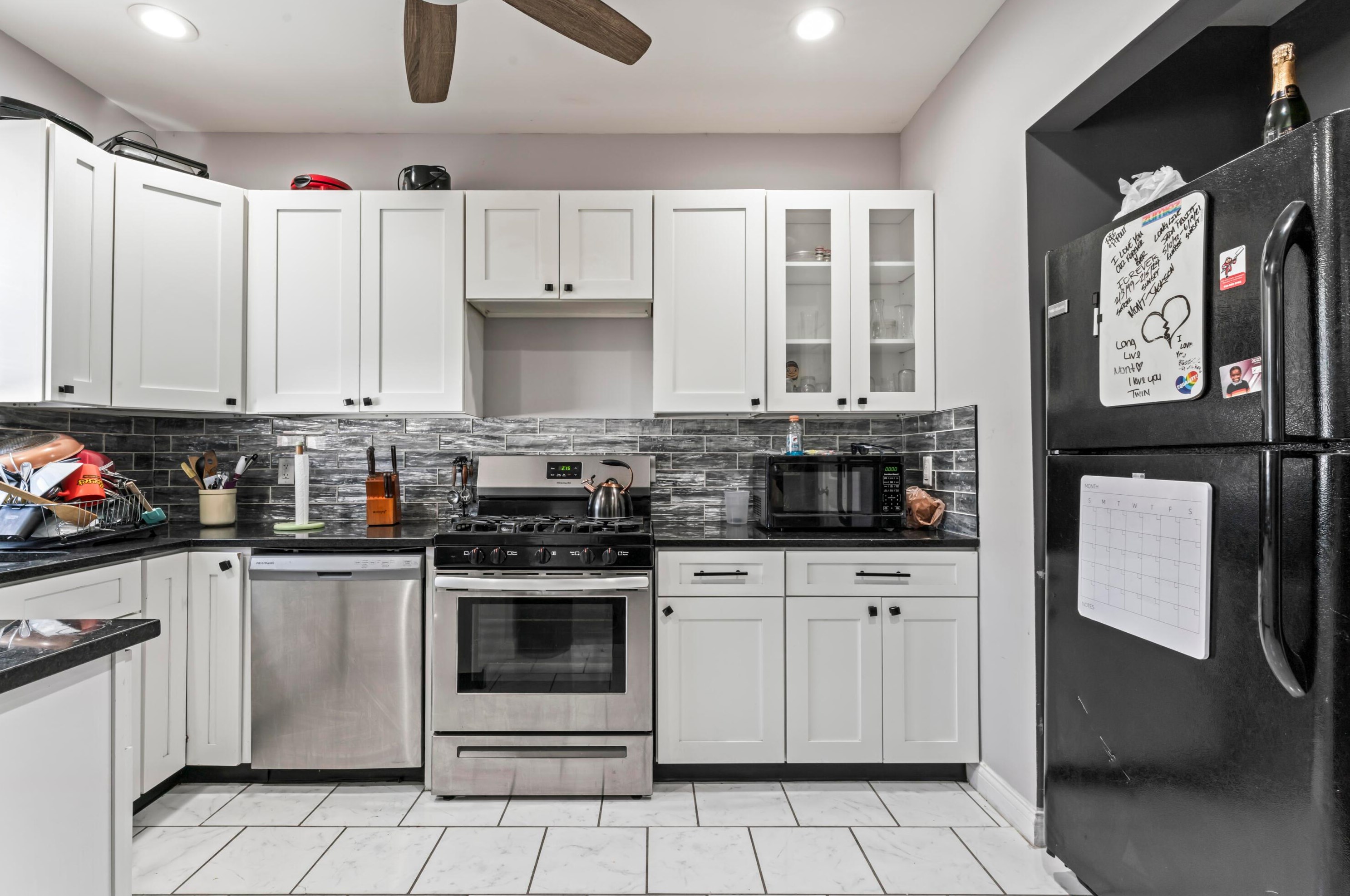 252 Cypress Ave, Columbus OH 43223-1405 exterior