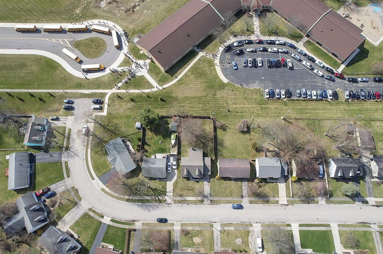 118 Marvin Ln, Delaware OH  43015-2207 exterior