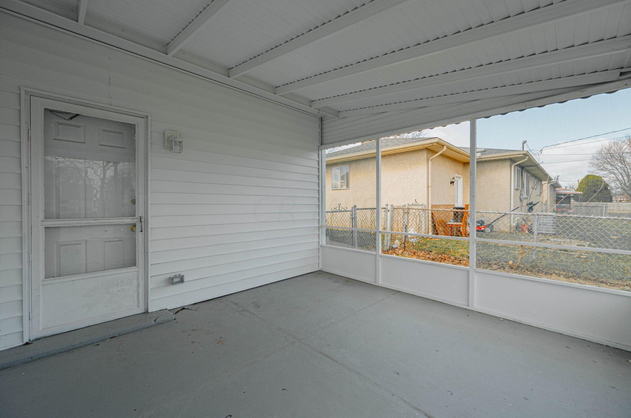 3222 Briggs Rd, Columbus OH 43204-1702 exterior