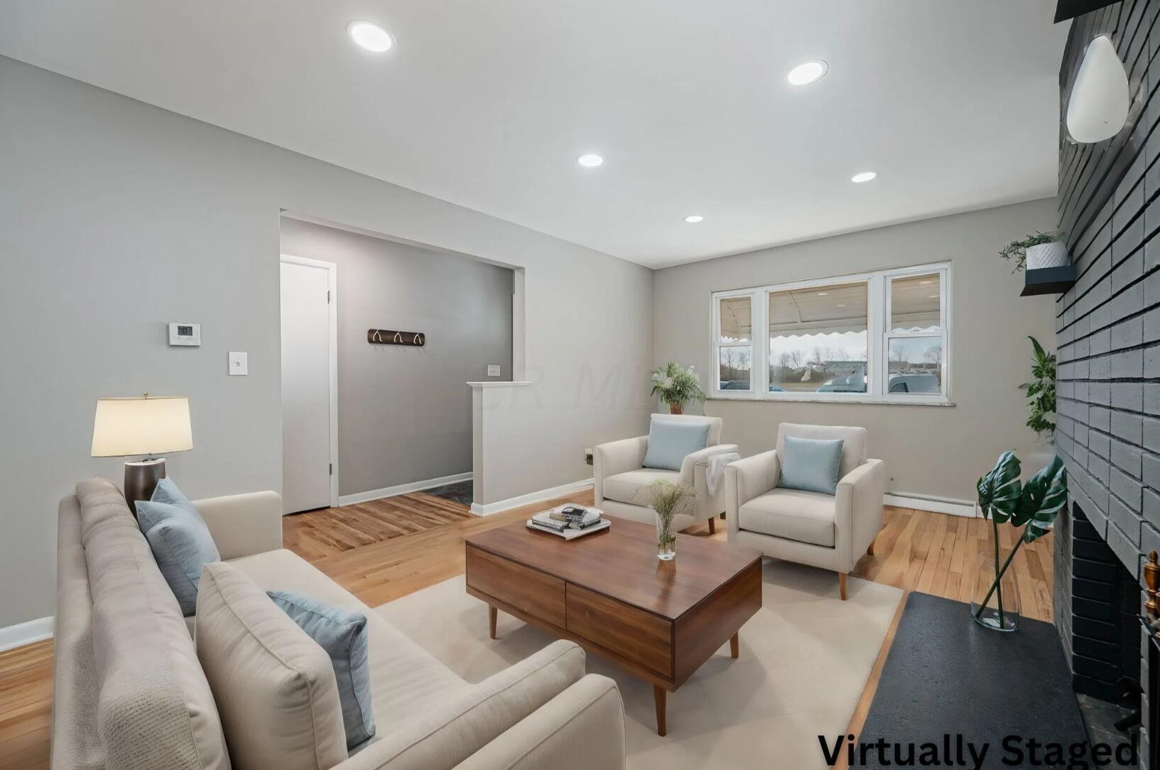 3222 Briggs Rd, Columbus OH 43204-1702 exterior