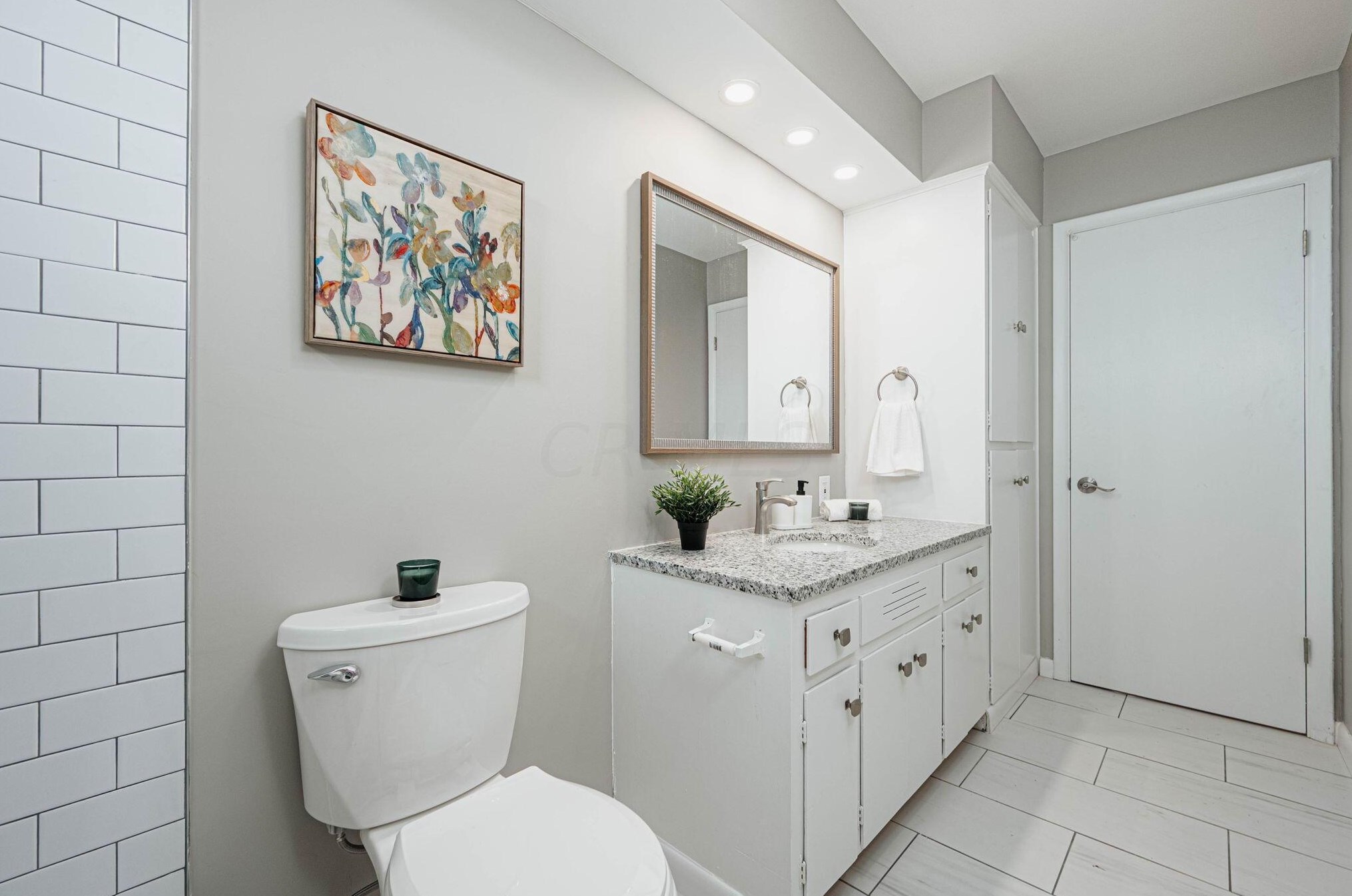 3222 Briggs Rd, Columbus OH 43204-1702 exterior