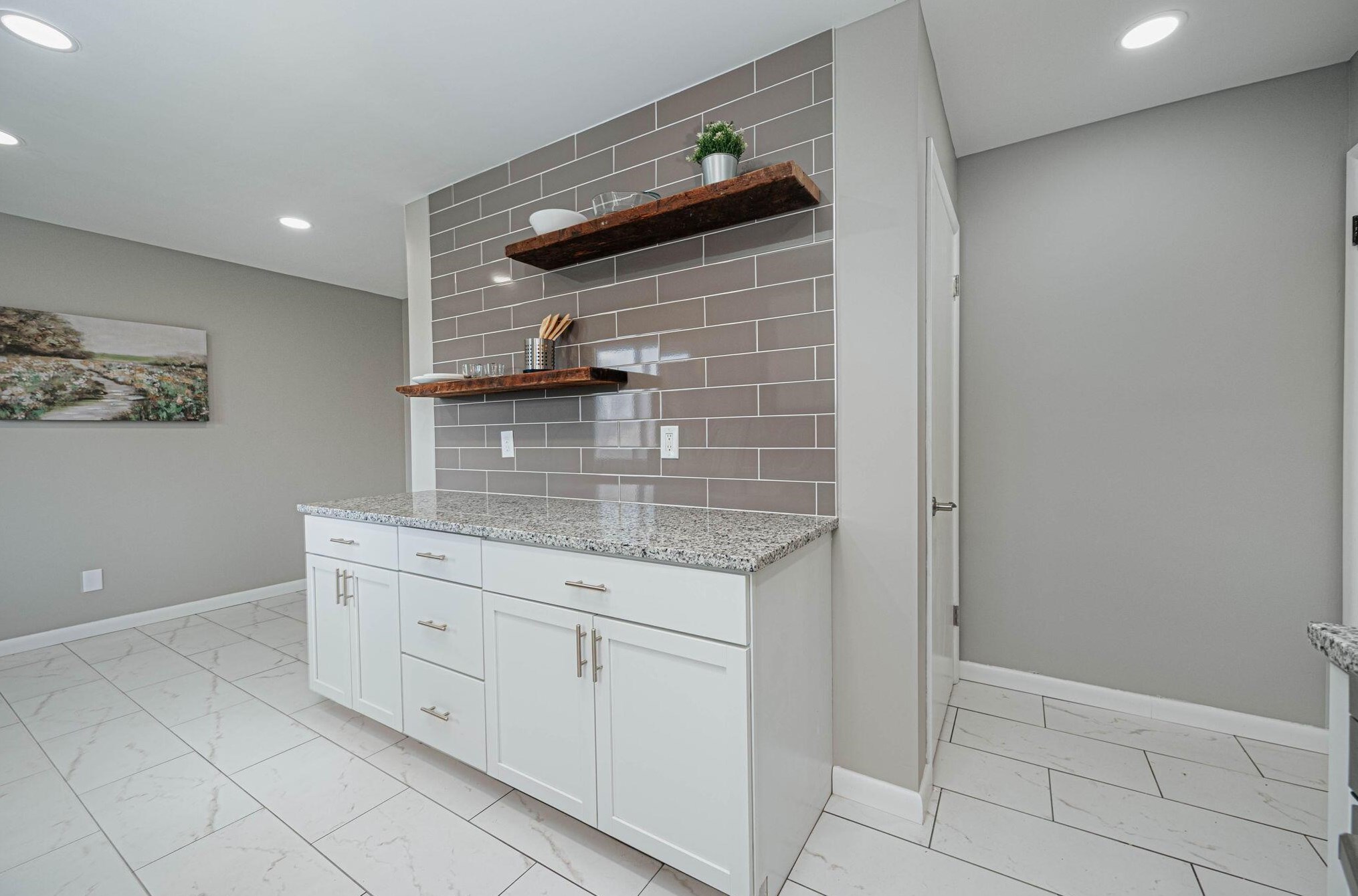 3222 Briggs Rd, Columbus OH 43204-1702 exterior