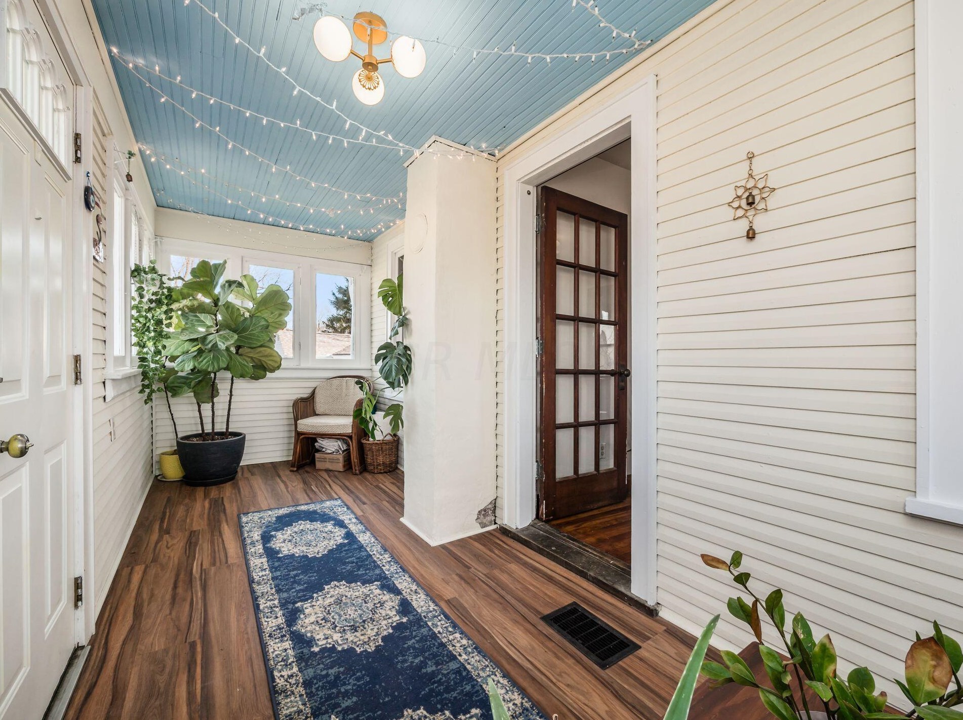 2908 Fairwood Ave, Columbus OH  43207-2651 exterior