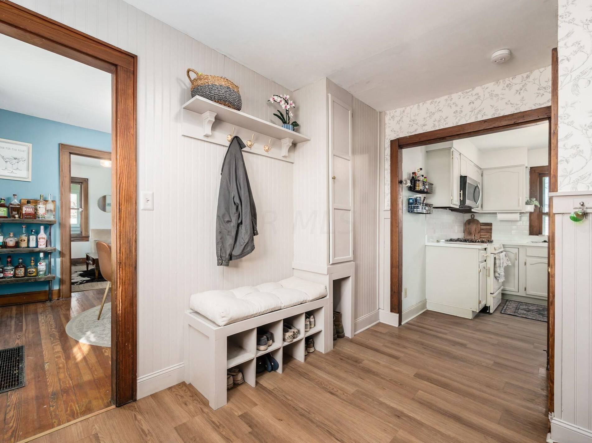 2908 Fairwood Ave, Columbus OH  43207-2651 exterior