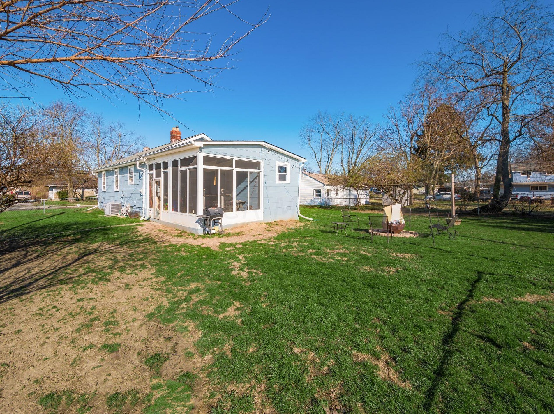 2908 Fairwood Ave, Columbus OH  43207-2651 exterior