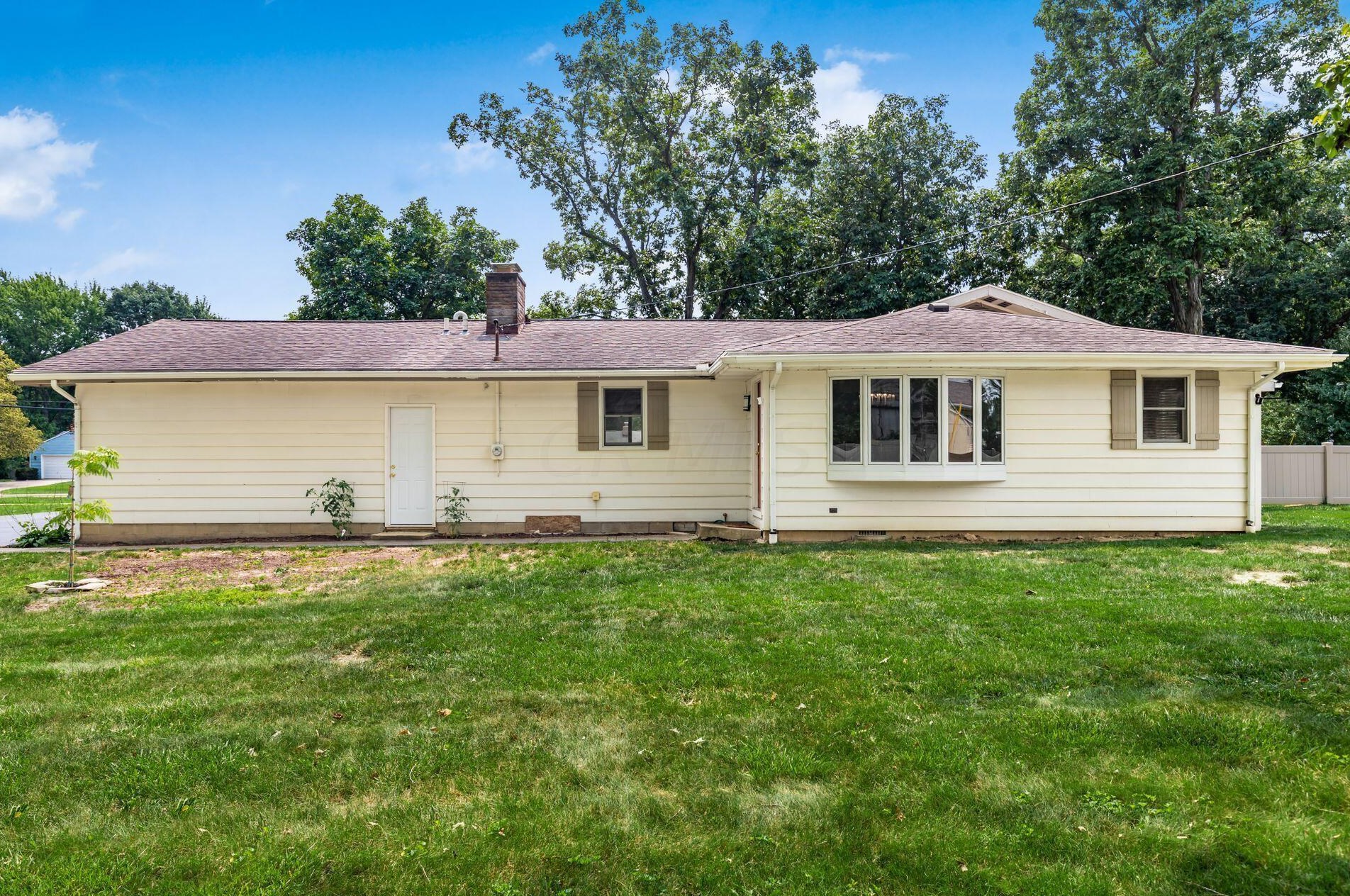 1040 Collins Ave, Marysville OH  43040-1313 exterior