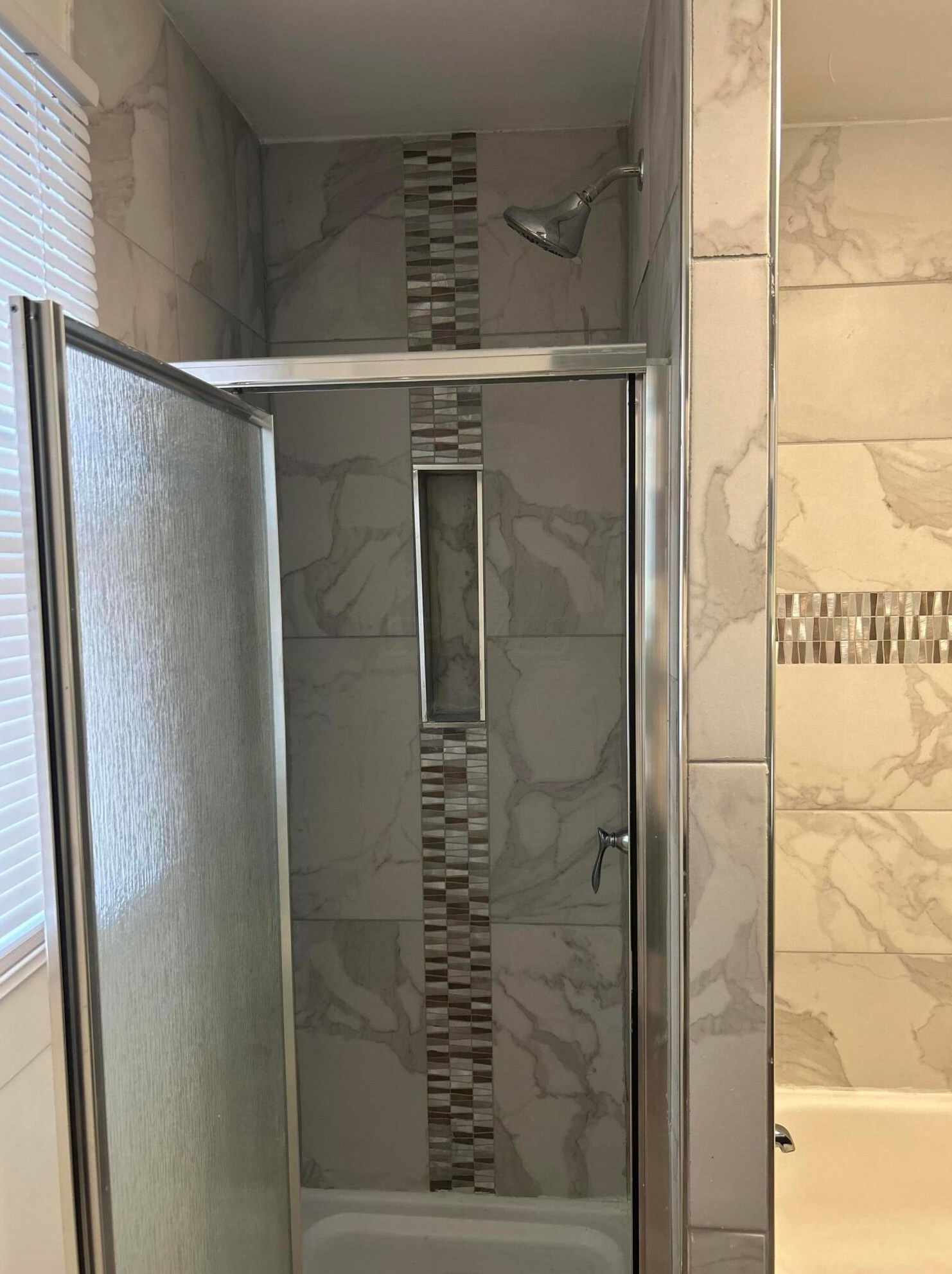 143 Oakley Ave, Columbus OH 43204-3216 exterior