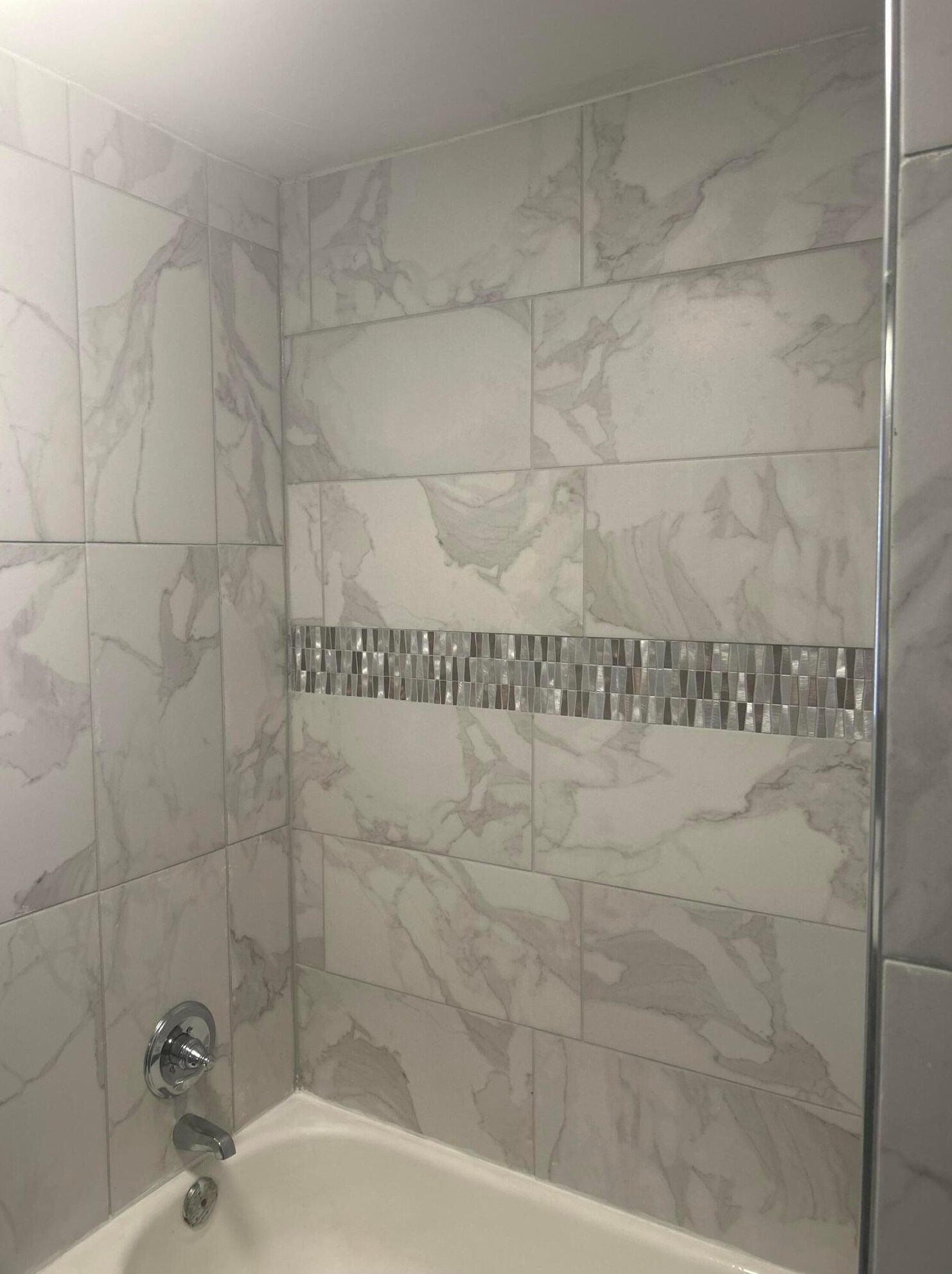 143 Oakley Ave, Columbus OH 43204-3216 exterior