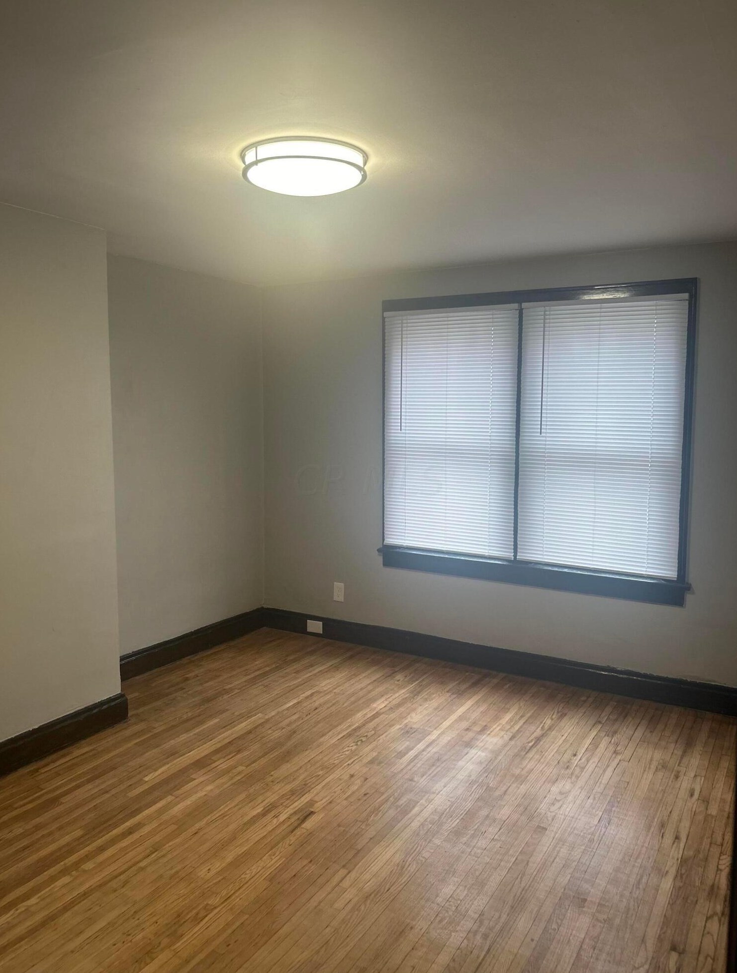 143 Oakley Ave, Columbus OH 43204-3216 exterior