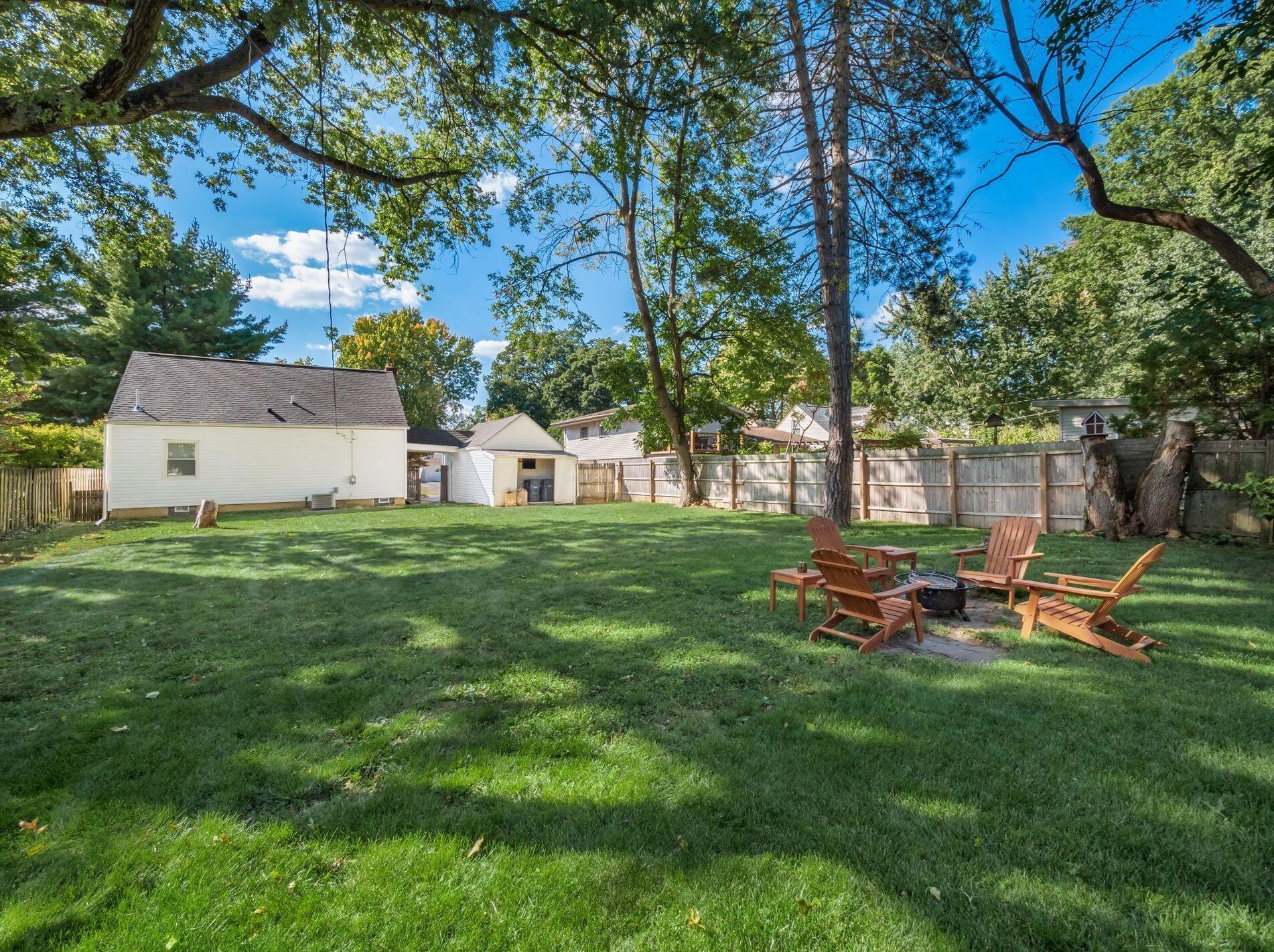 146 Virginialee Rd, Columbus OH  43209-7503 exterior