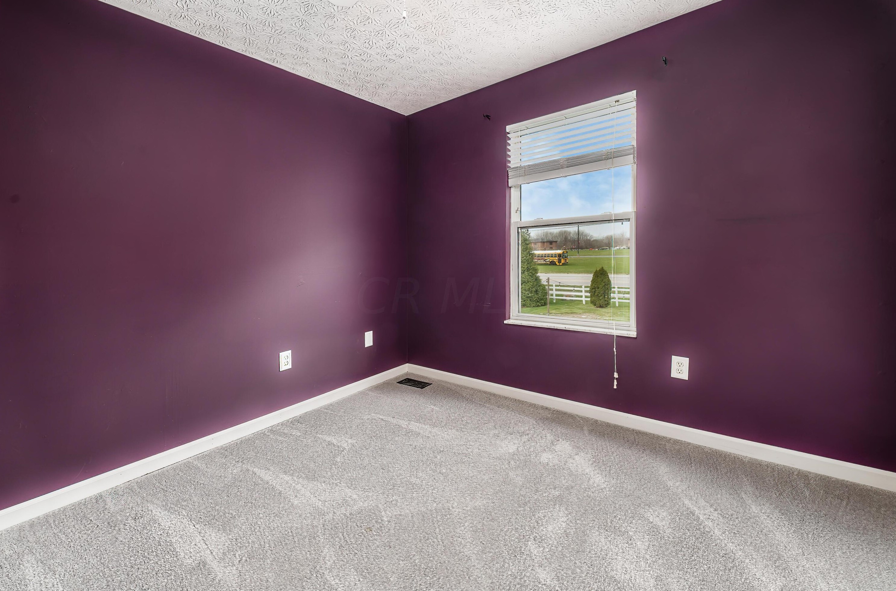 6436 Hemmingford Dr, Cnl Wnchstr OH  43110-8632 exterior