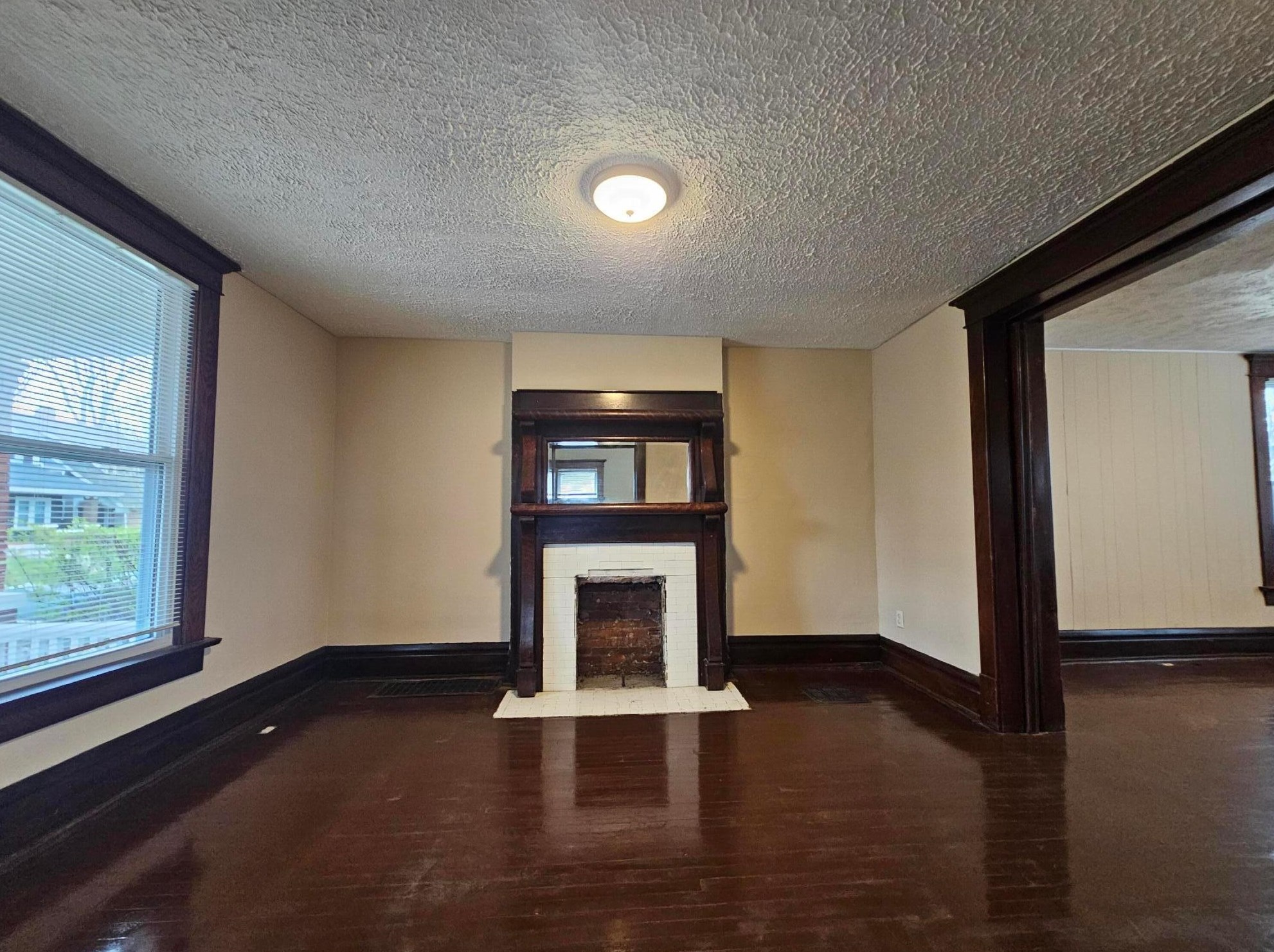 831 Linwood Ave, Columbus OH  43206-1618 exterior