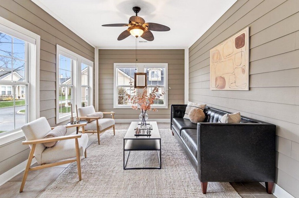 345 Cover Pl, Columbus OH 43235-6452 exterior