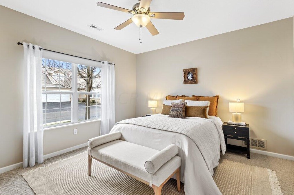 345 Cover Pl, Columbus OH 43235-6452 exterior