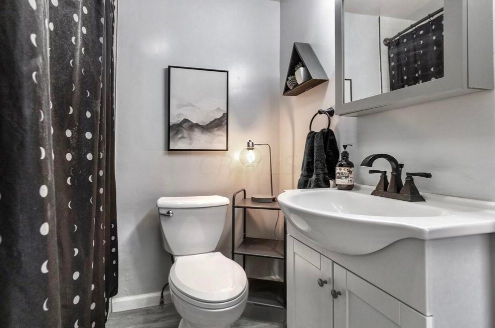 210 Fair Ave, Lancaster OH 43130-2320 exterior