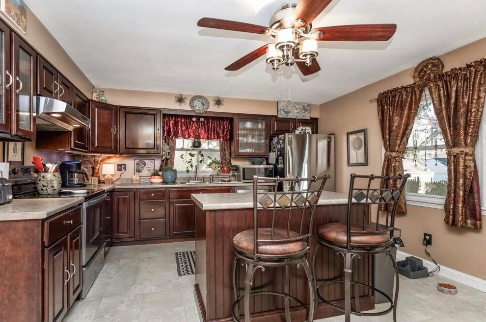 210 Fair Ave, Lancaster OH 43130-2320 exterior