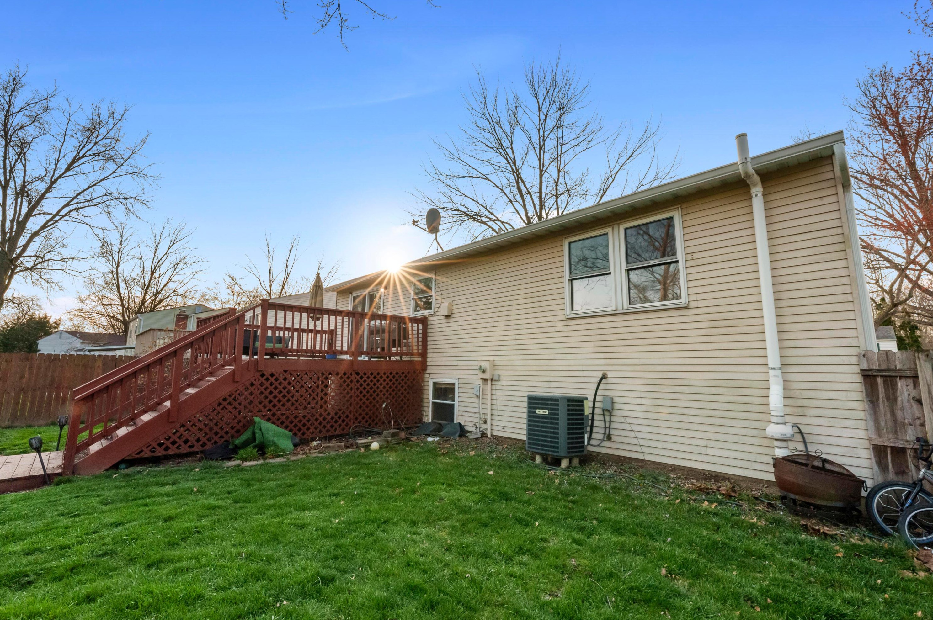 6440 Goldfinch Dr, Westerville OH  43081-3714 exterior