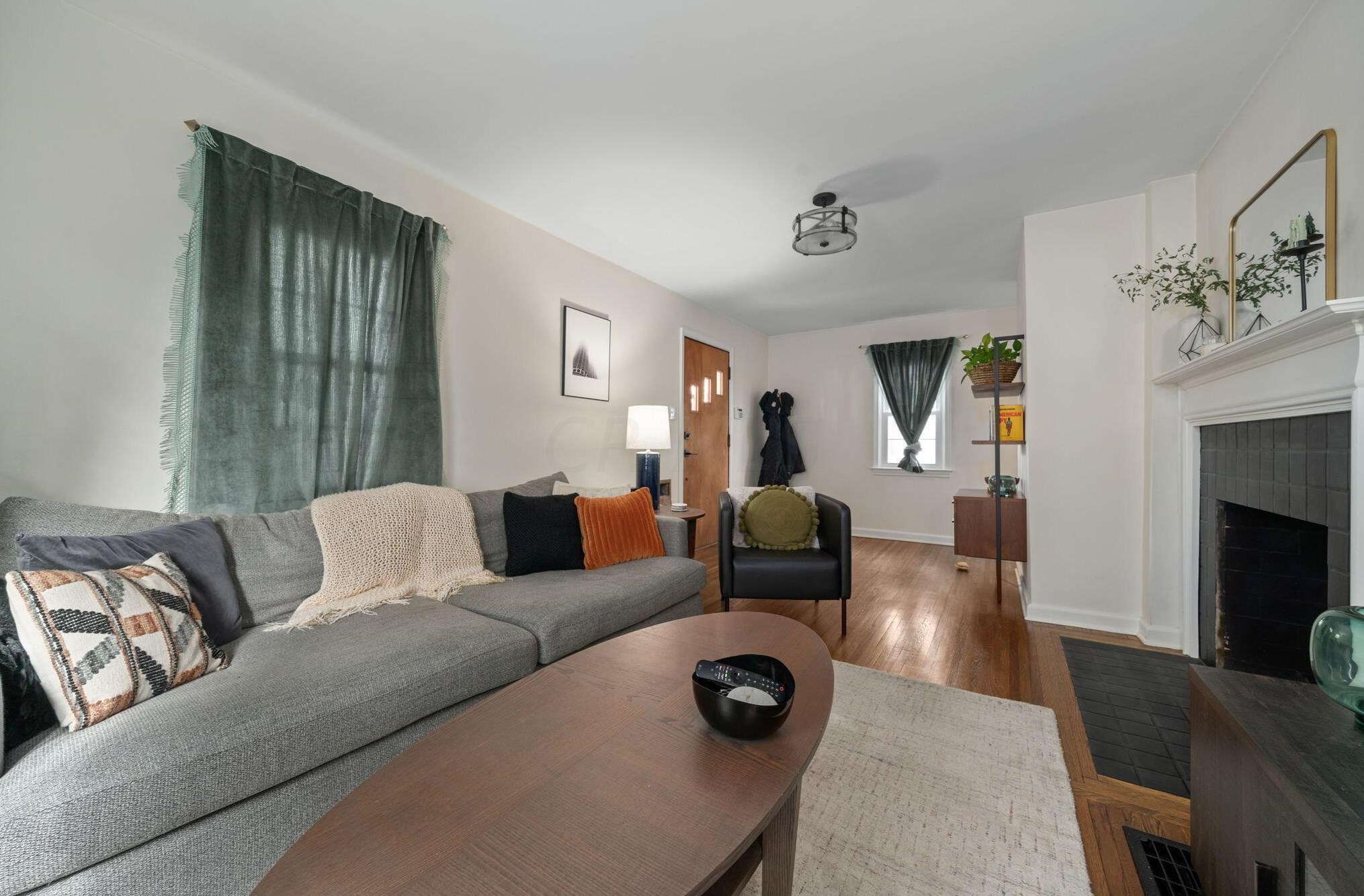 946 Grandon Ave, Columbus OH  43209-2529 exterior