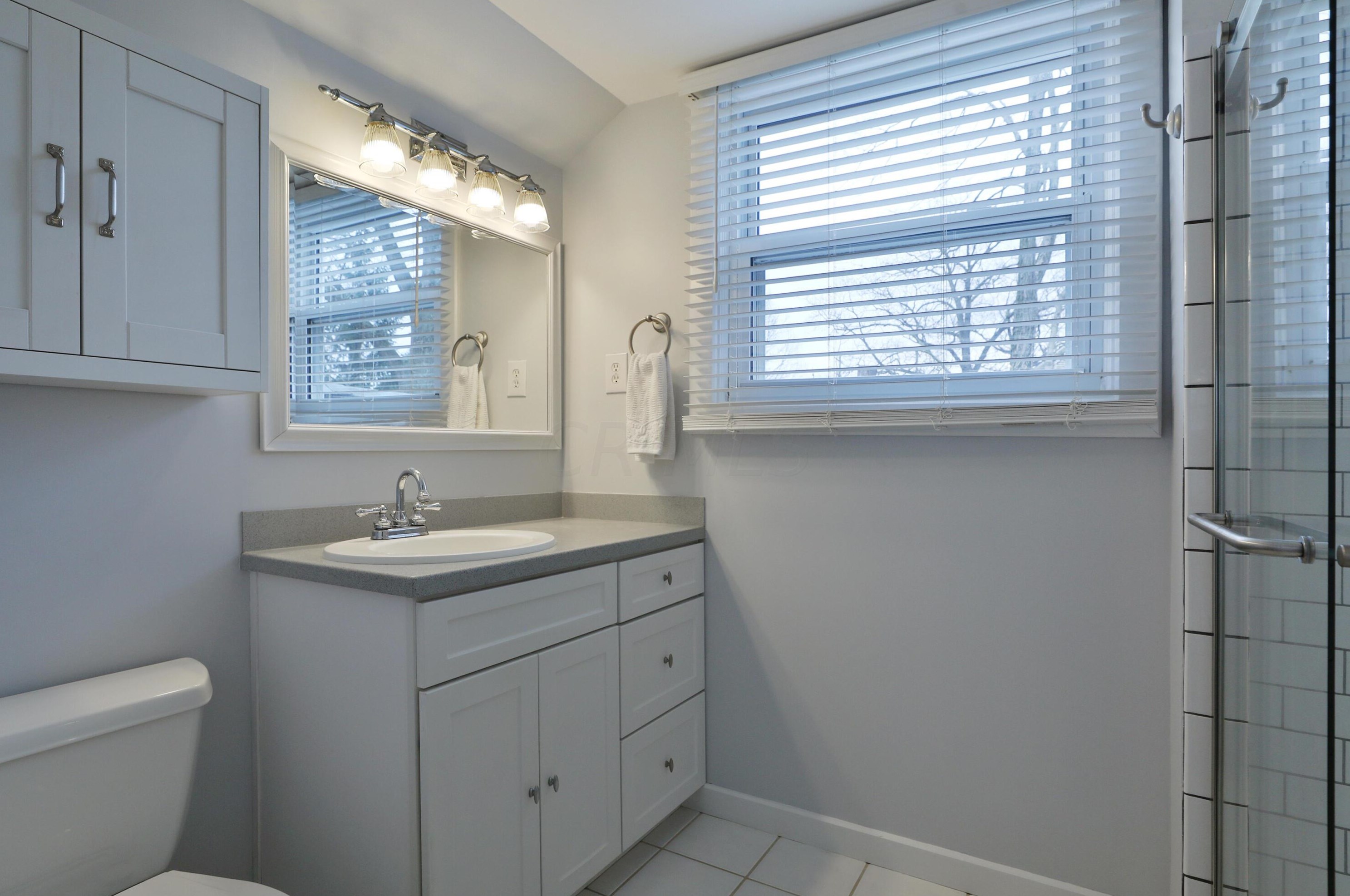 670 Glenmont Ave, Columbus OH 43214-3254 exterior