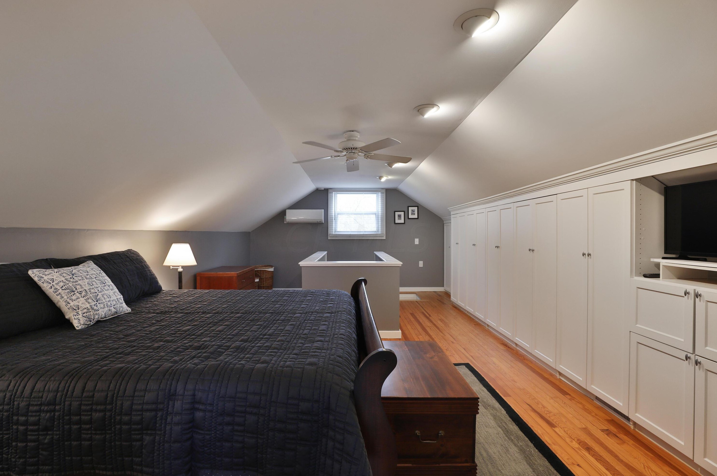 670 Glenmont Ave, Columbus OH 43214-3254 exterior