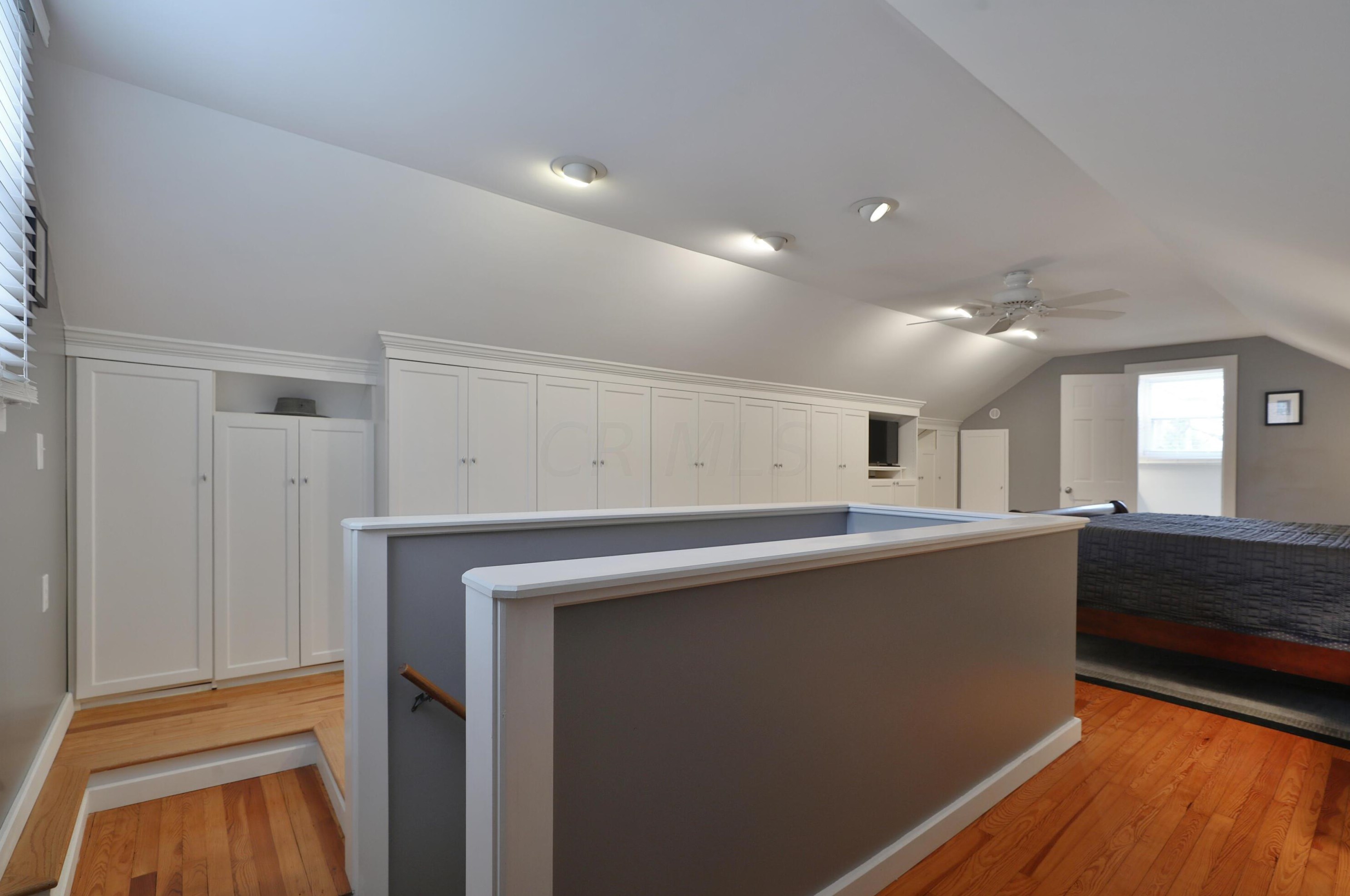 670 Glenmont Ave, Columbus OH 43214-3254 exterior