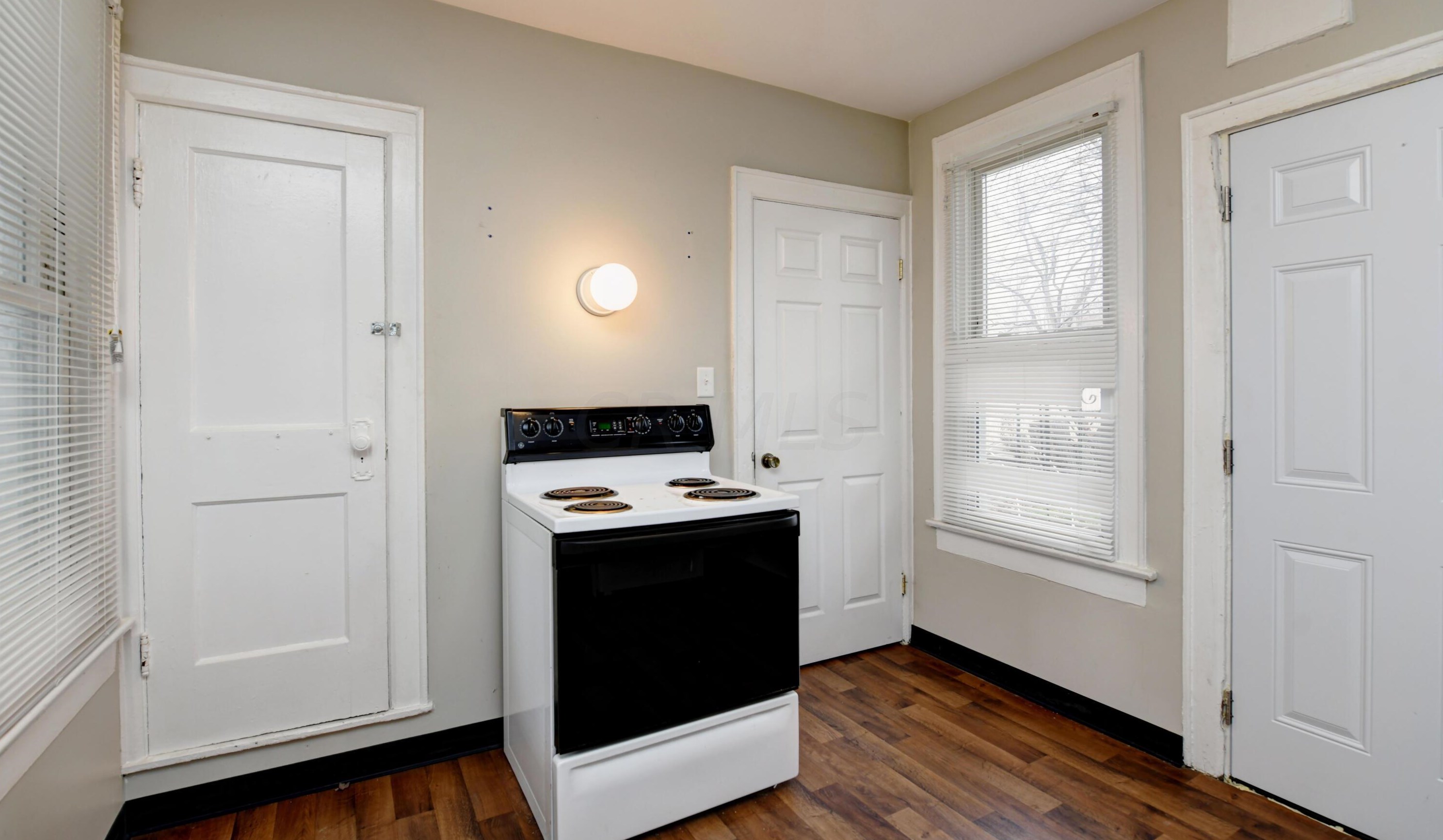 344 Loeffler Ave, Columbus OH exterior